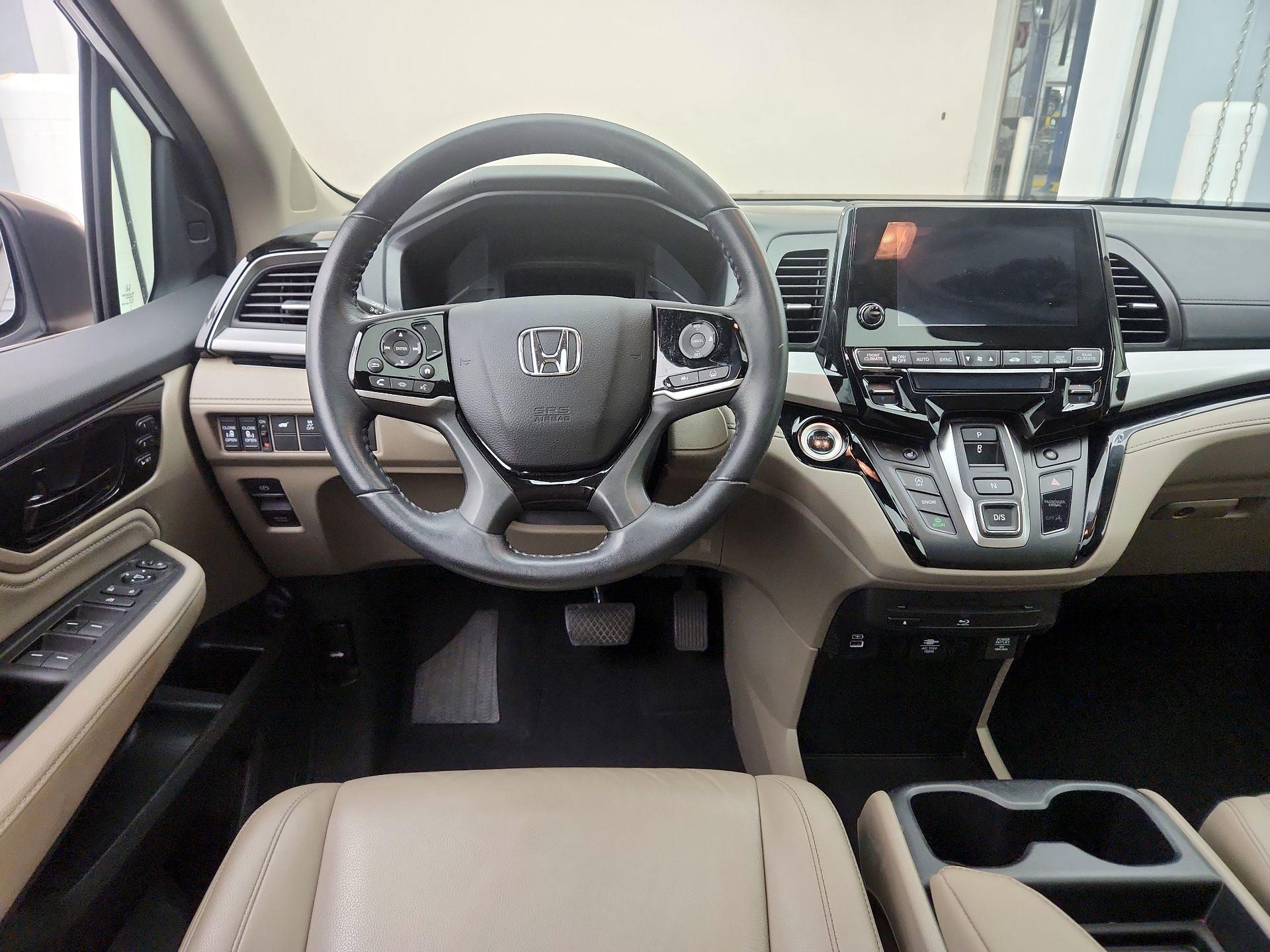 Thumbnail: 2023 Honda Odyssey - 10