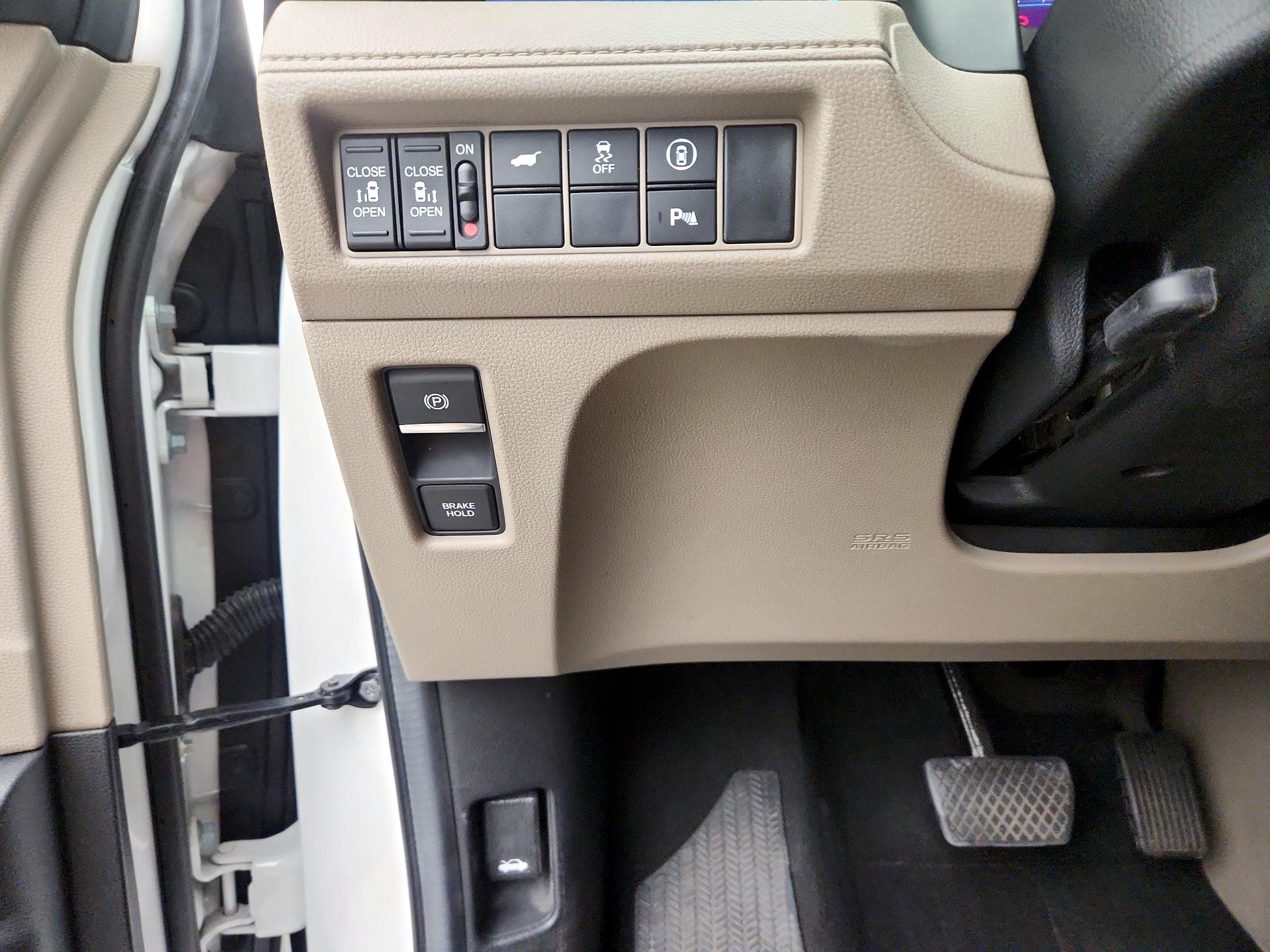 Thumbnail: 2023 Honda Odyssey - 13