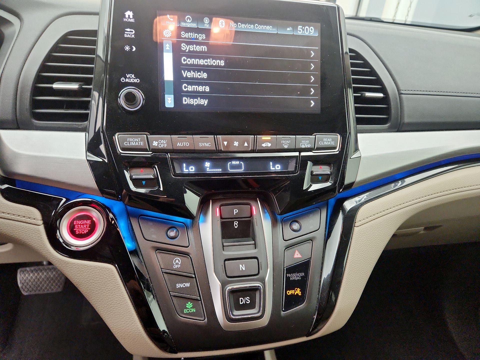 Thumbnail: 2023 Honda Odyssey - 16