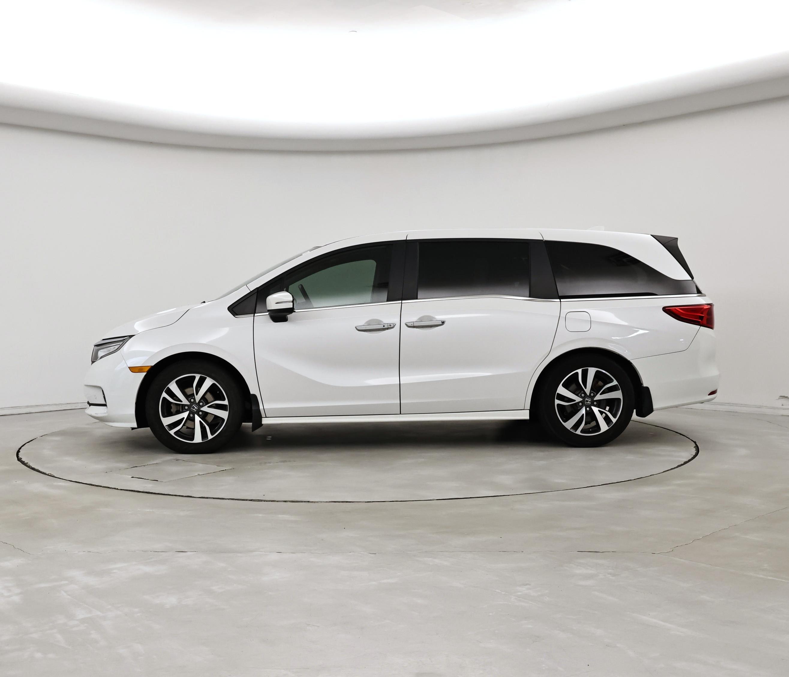 Thumbnail: 2023 Honda Odyssey - 3