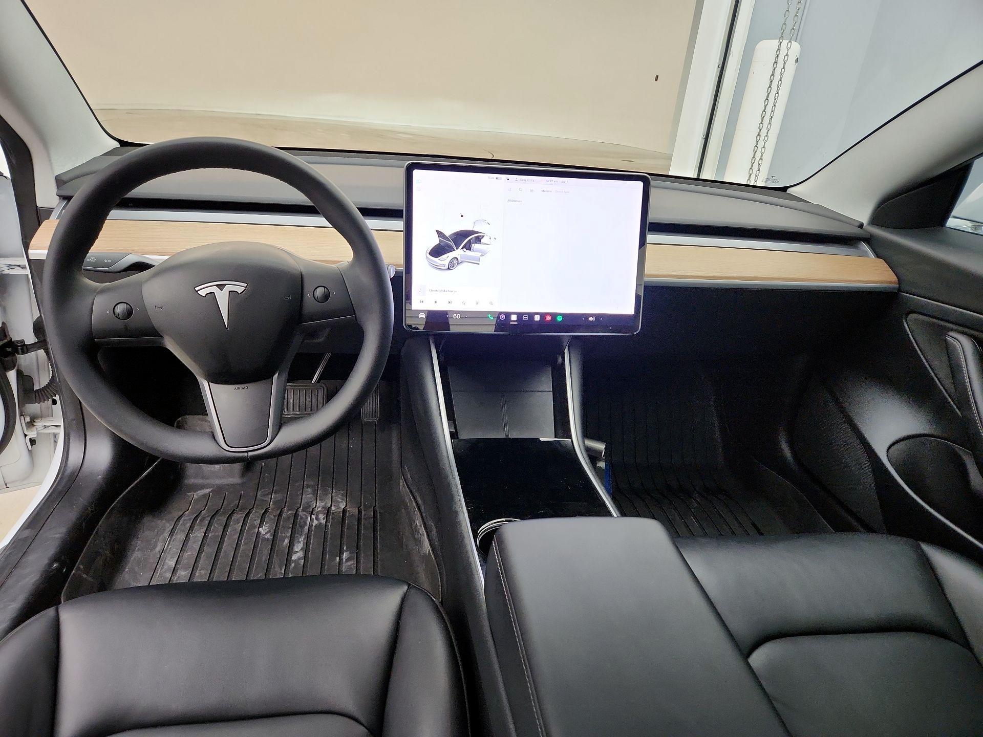 Thumbnail: 2020 Tesla Model 3 - 9