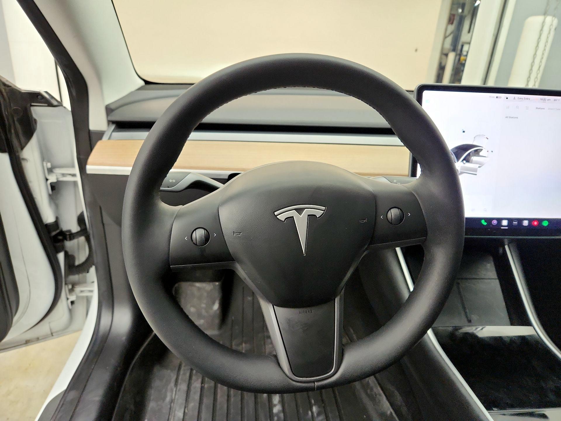 Thumbnail: 2020 Tesla Model 3 - 10
