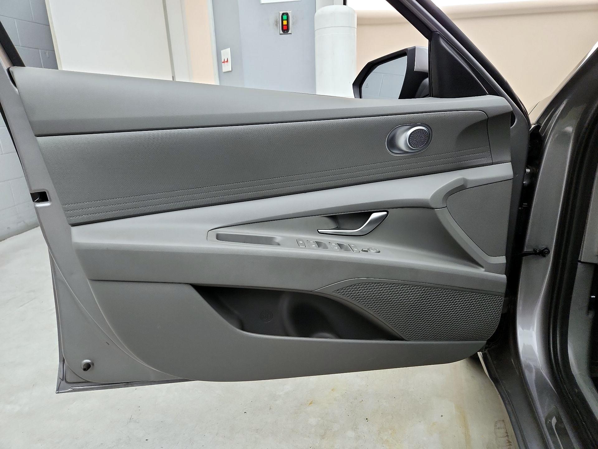 Thumbnail: 2024 Hyundai Elantra - 12