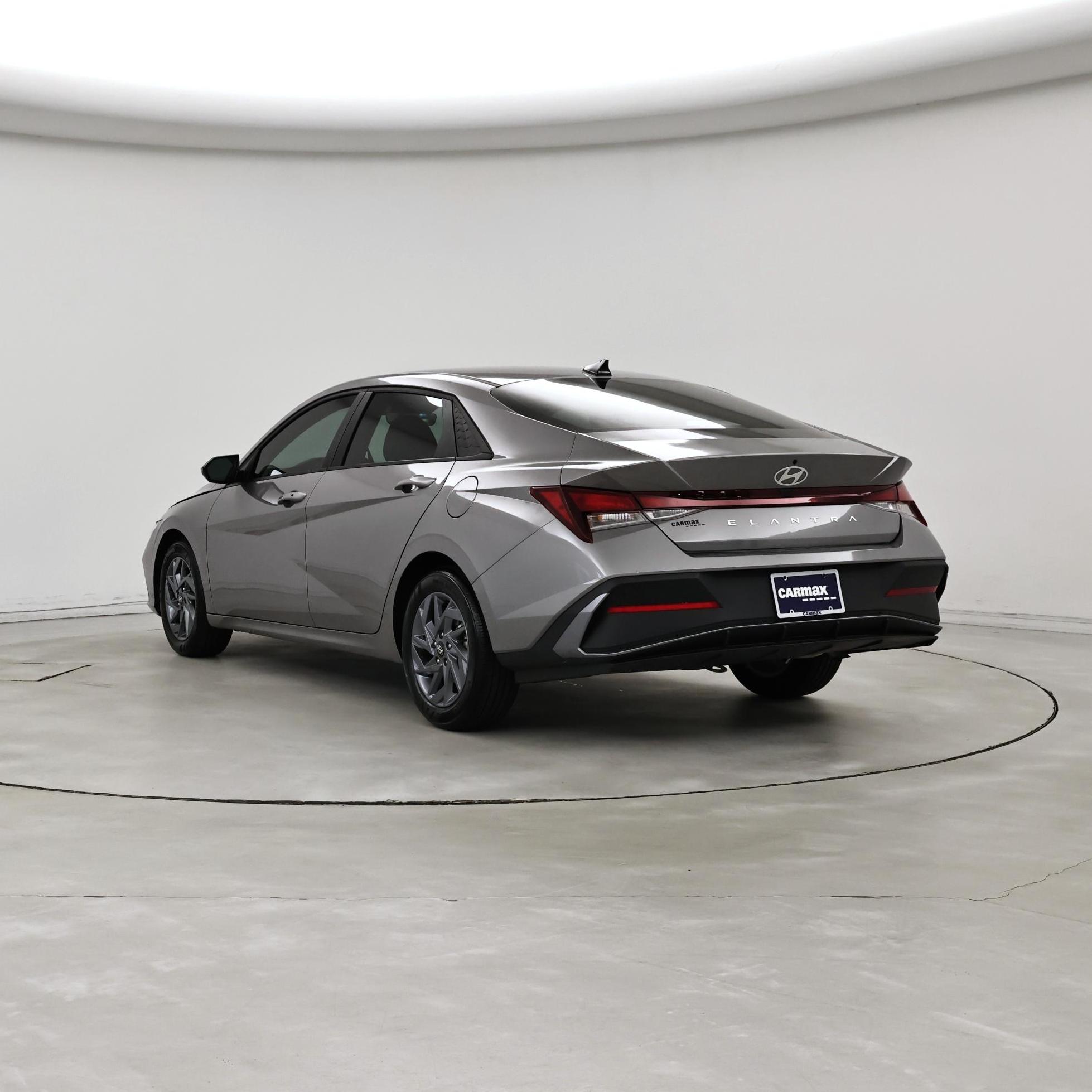Thumbnail: 2024 Hyundai Elantra - 2