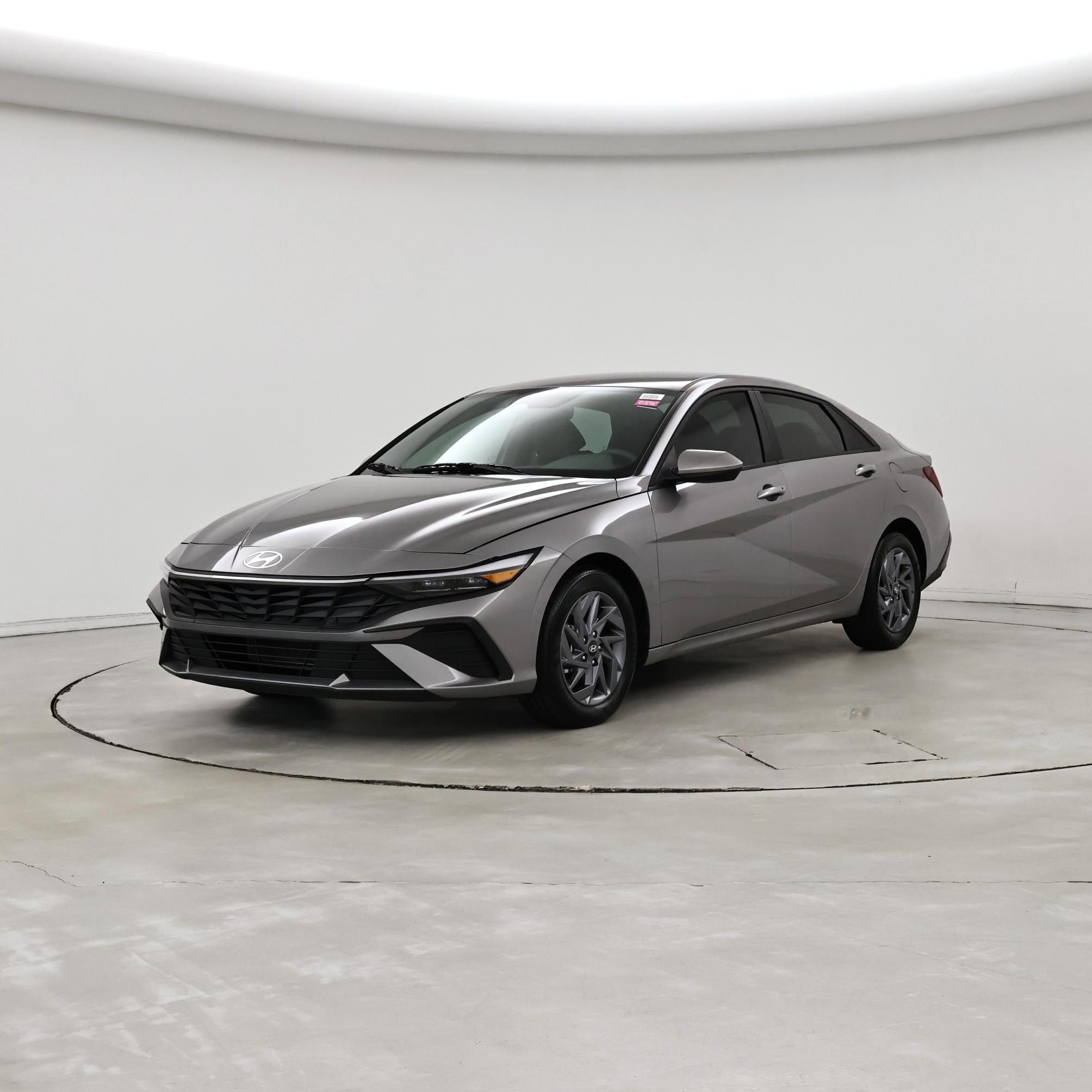 Thumbnail: 2024 Hyundai Elantra - 4