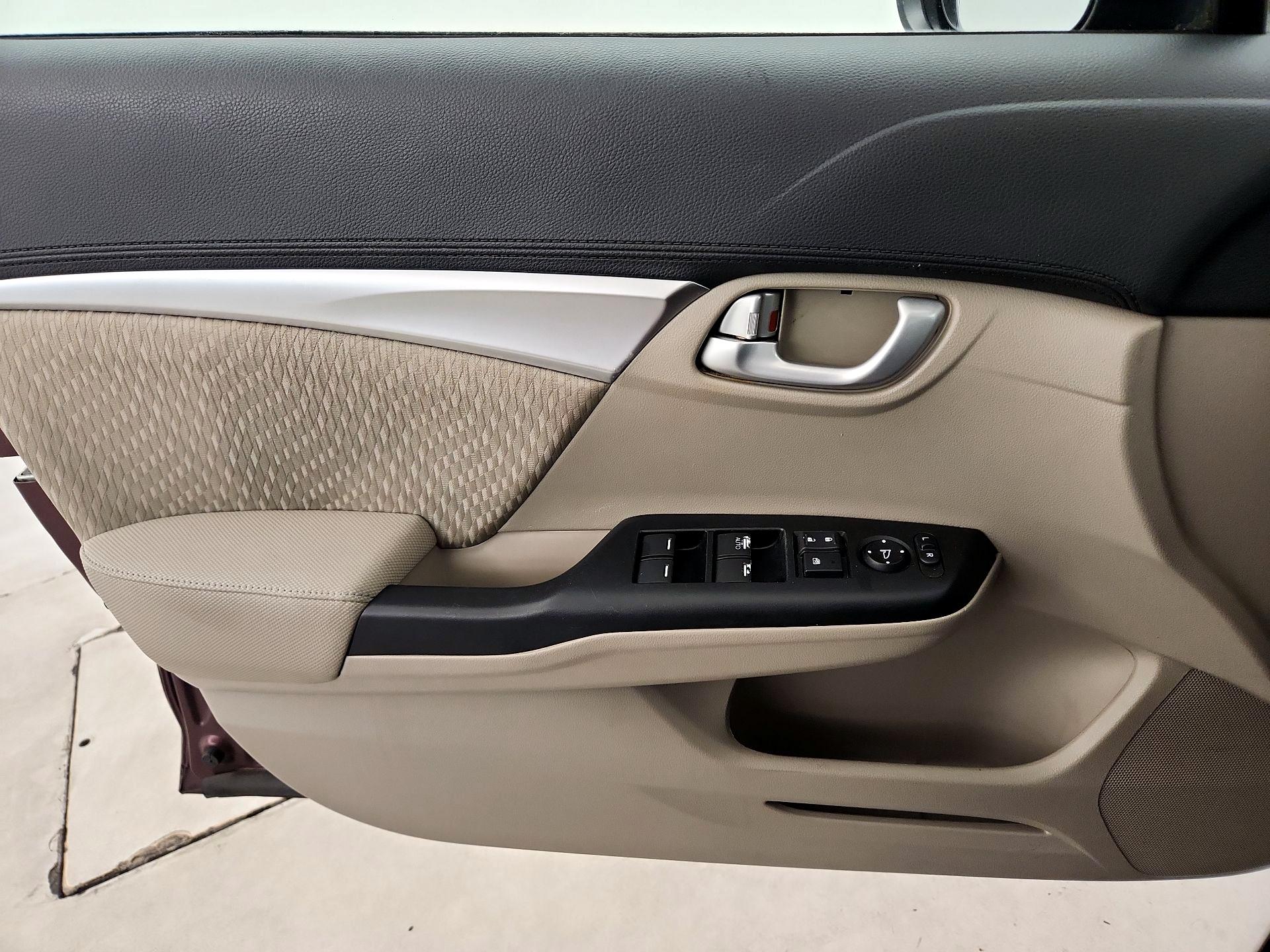 Thumbnail: 2015 Honda Civic - 12