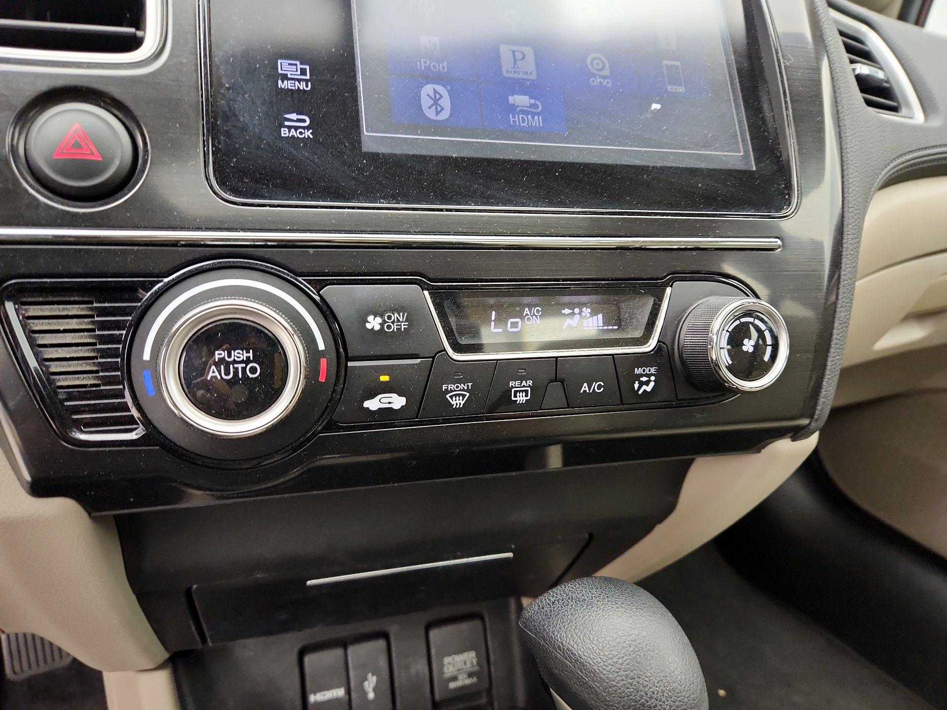 Thumbnail: 2015 Honda Civic - 16