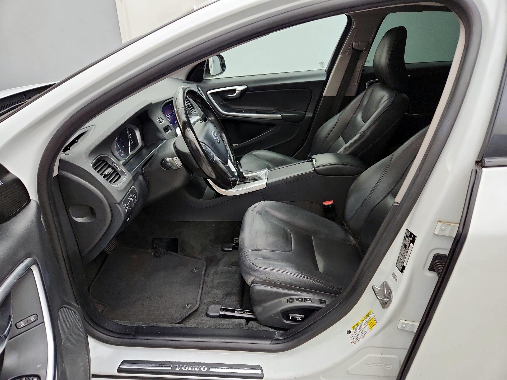 Thumbnail: 2017 Volvo S60 - 11