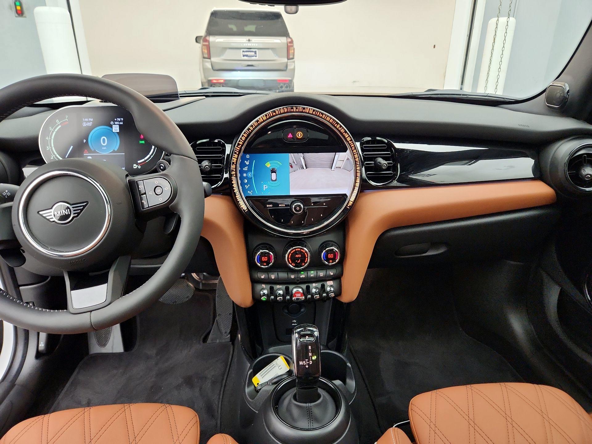 Thumbnail: 2024 MINI Cooper Hardtop - 9