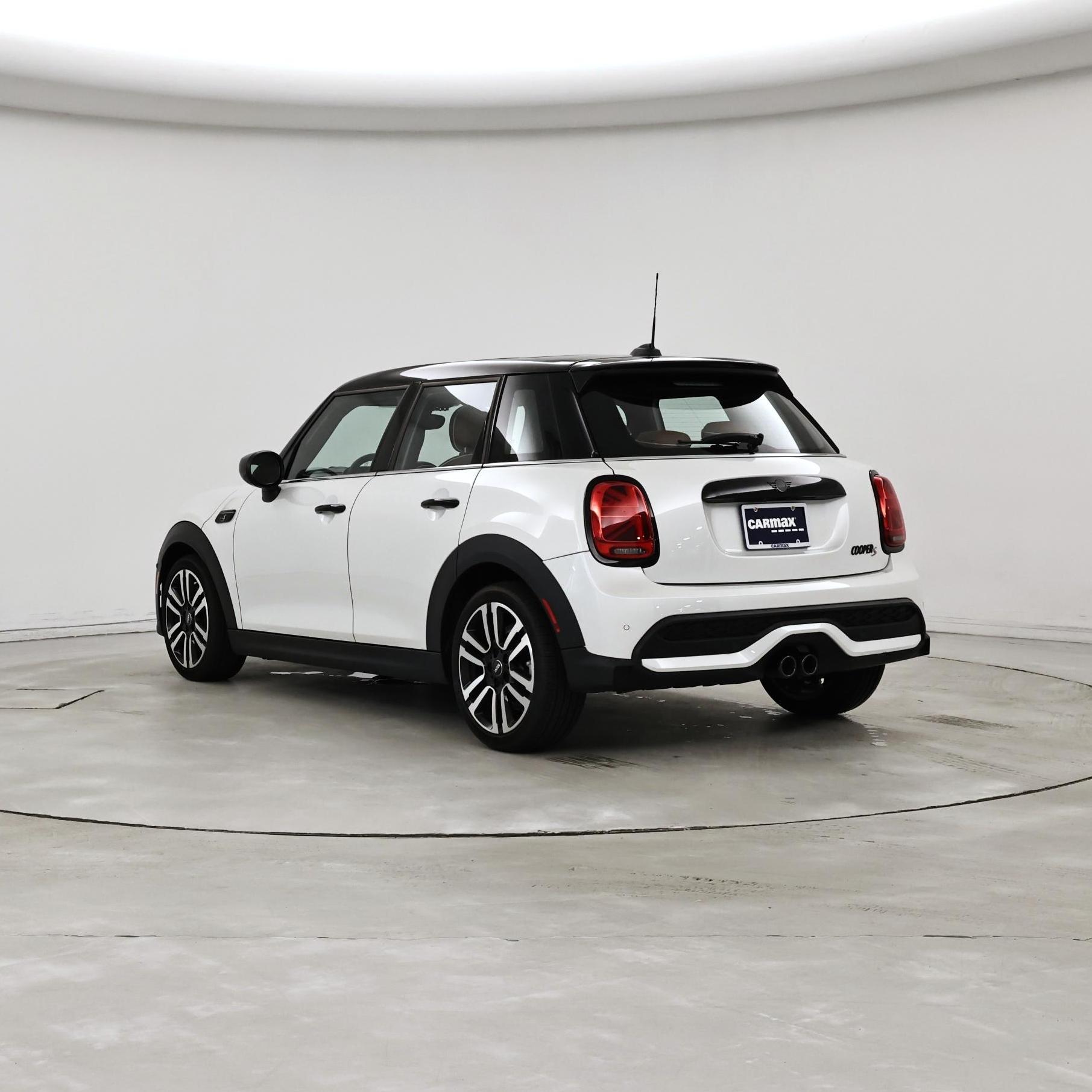 Thumbnail: 2024 MINI Cooper Hardtop - 2