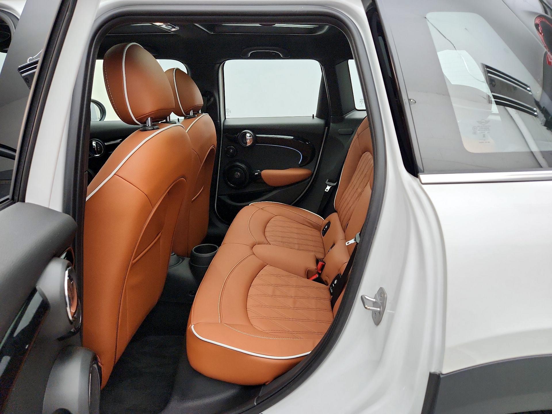 Thumbnail: 2024 MINI Cooper Hardtop - 20