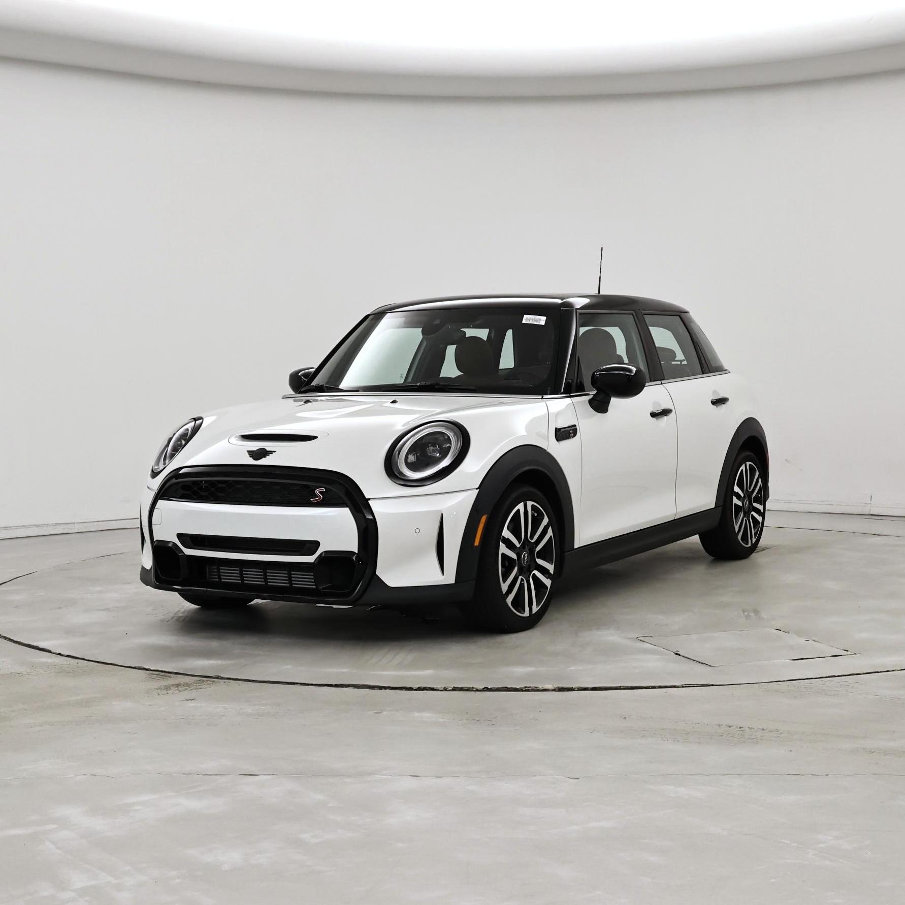 Thumbnail: 2024 MINI Cooper Hardtop - 4