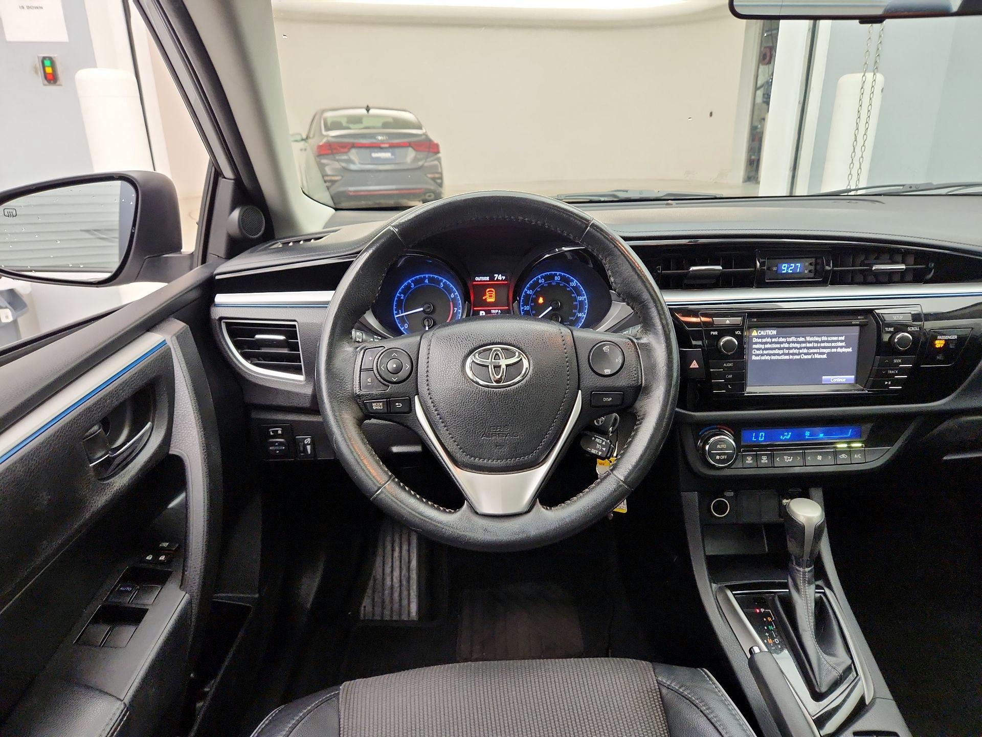 Thumbnail: 2014 Toyota Corolla - 10