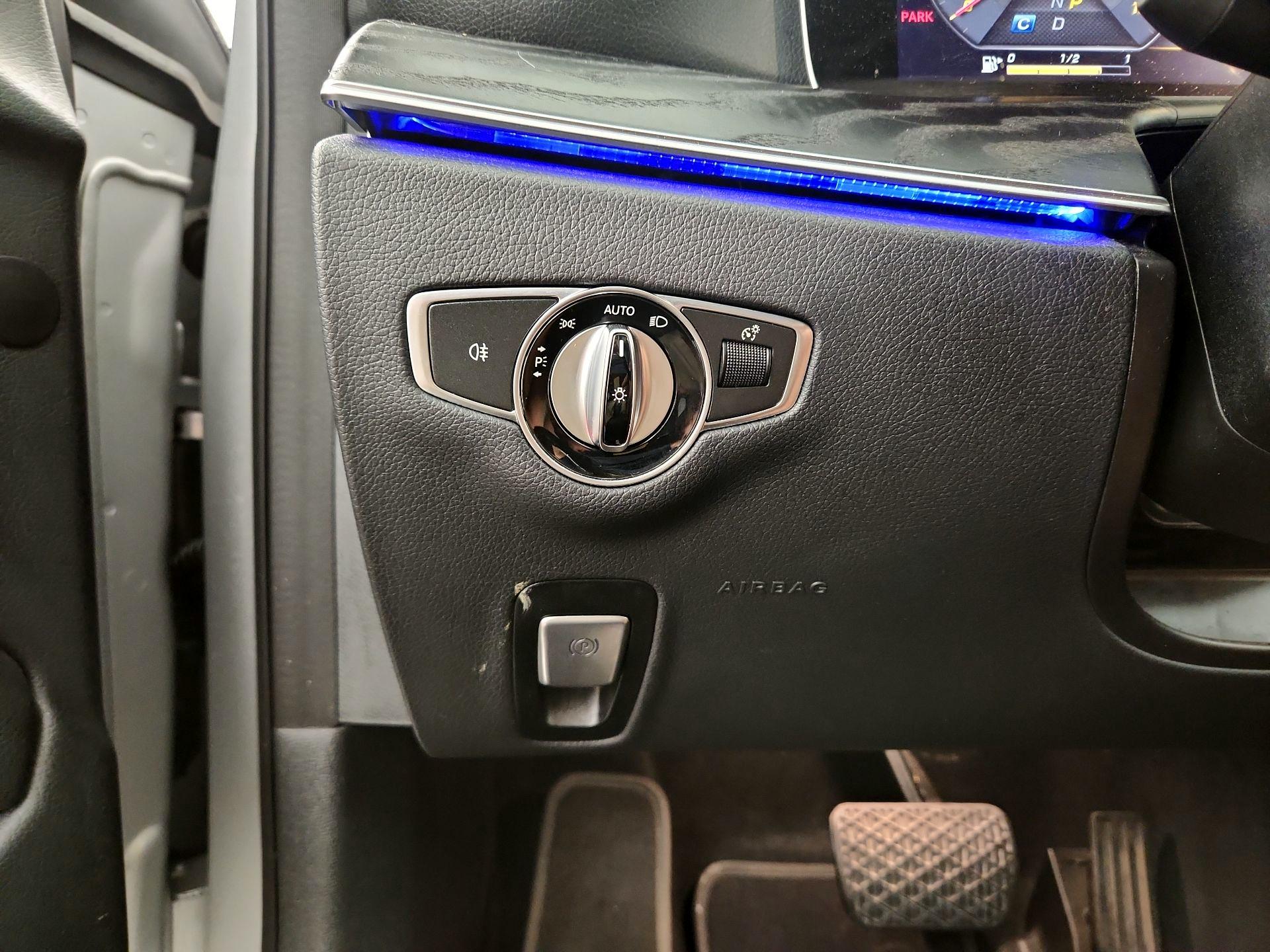 Thumbnail: 2020 Mercedes-Benz E-Class - 13