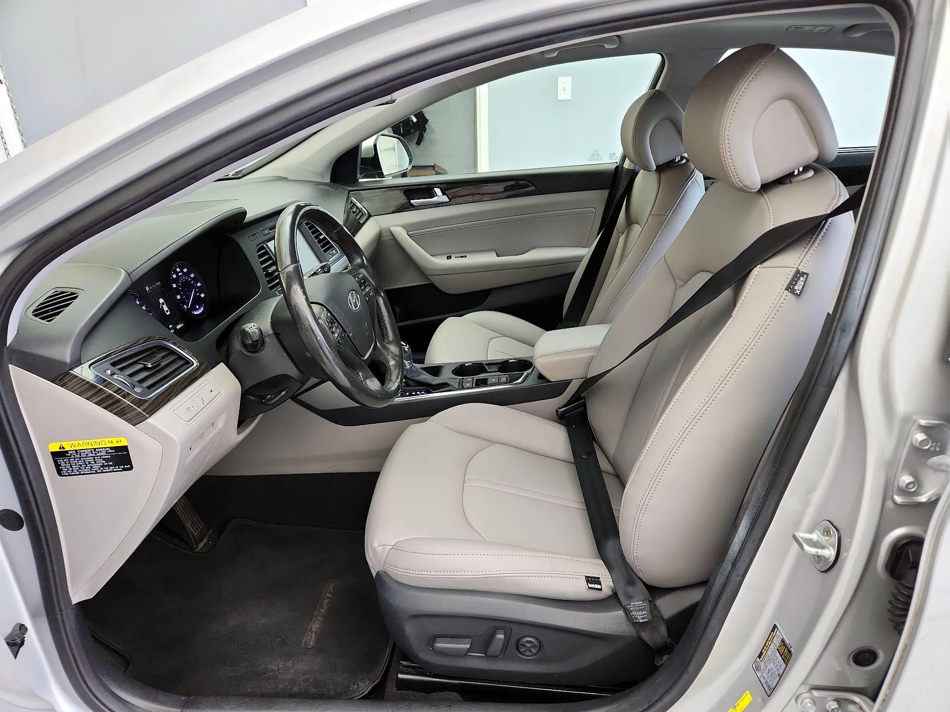 Thumbnail: 2016 Hyundai Sonata - 11