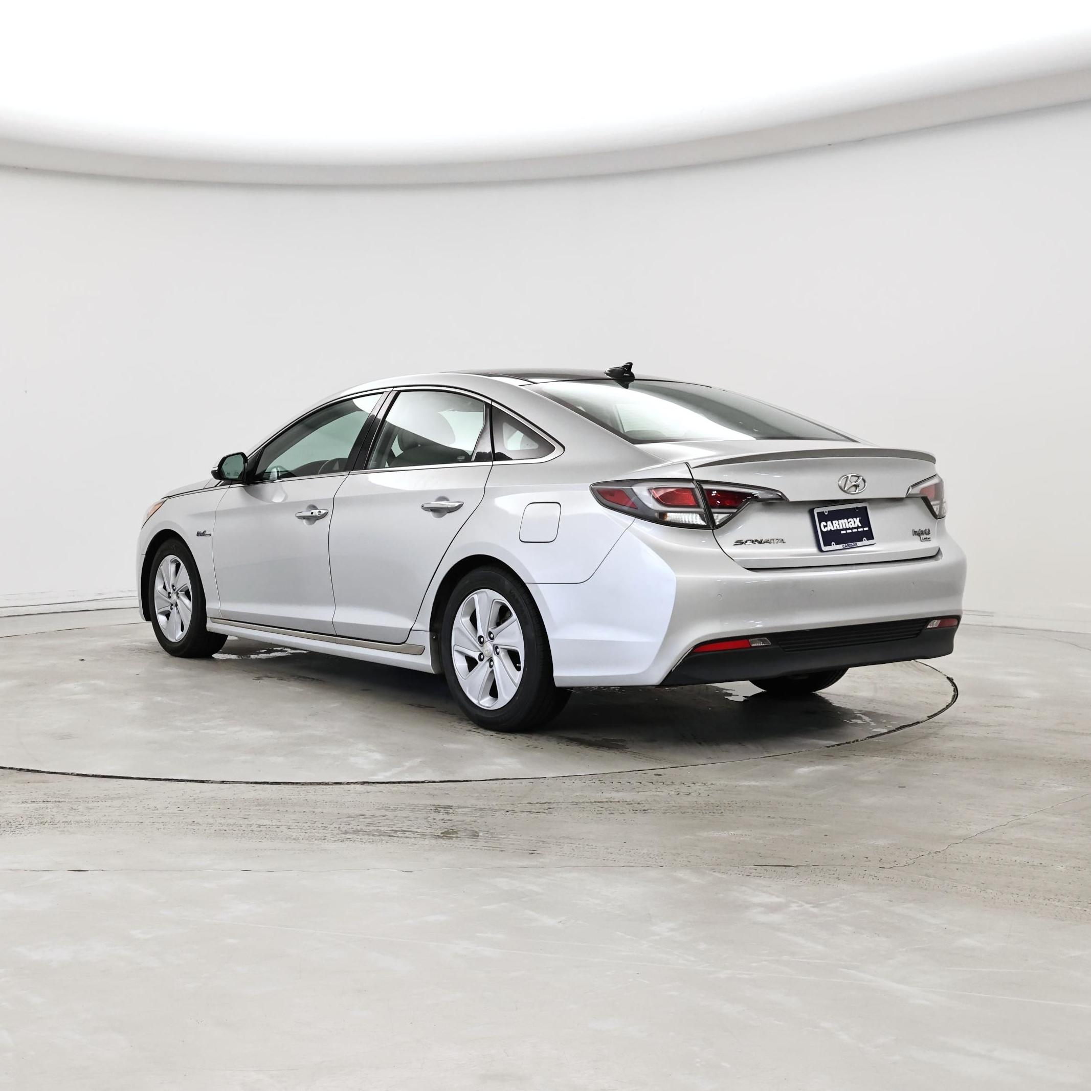 Thumbnail: 2016 Hyundai Sonata - 2