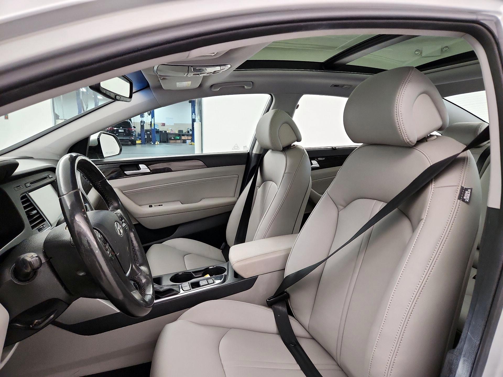 Thumbnail: 2016 Hyundai Sonata - 19