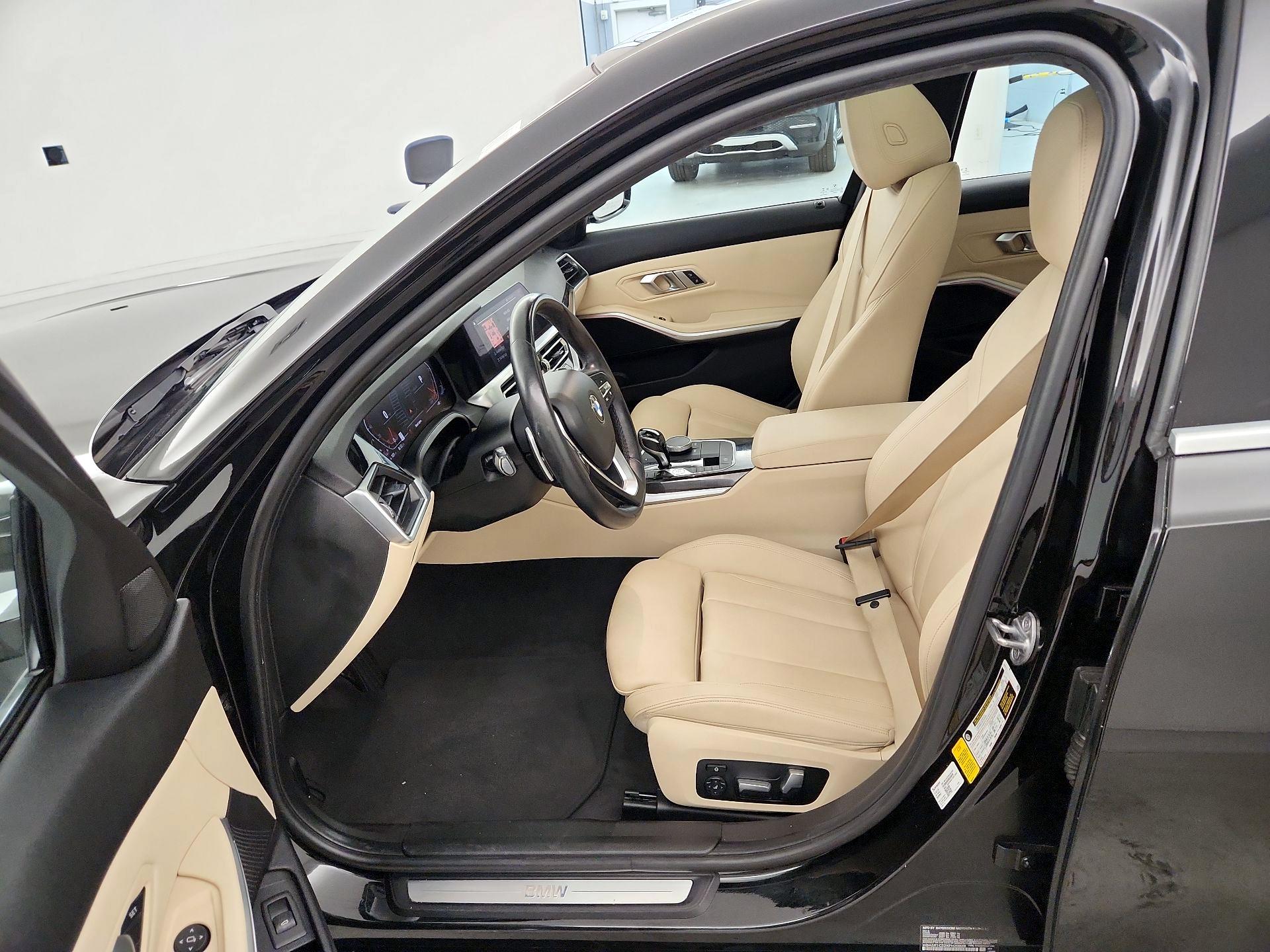 Thumbnail: 2019 BMW 3 Series - 9