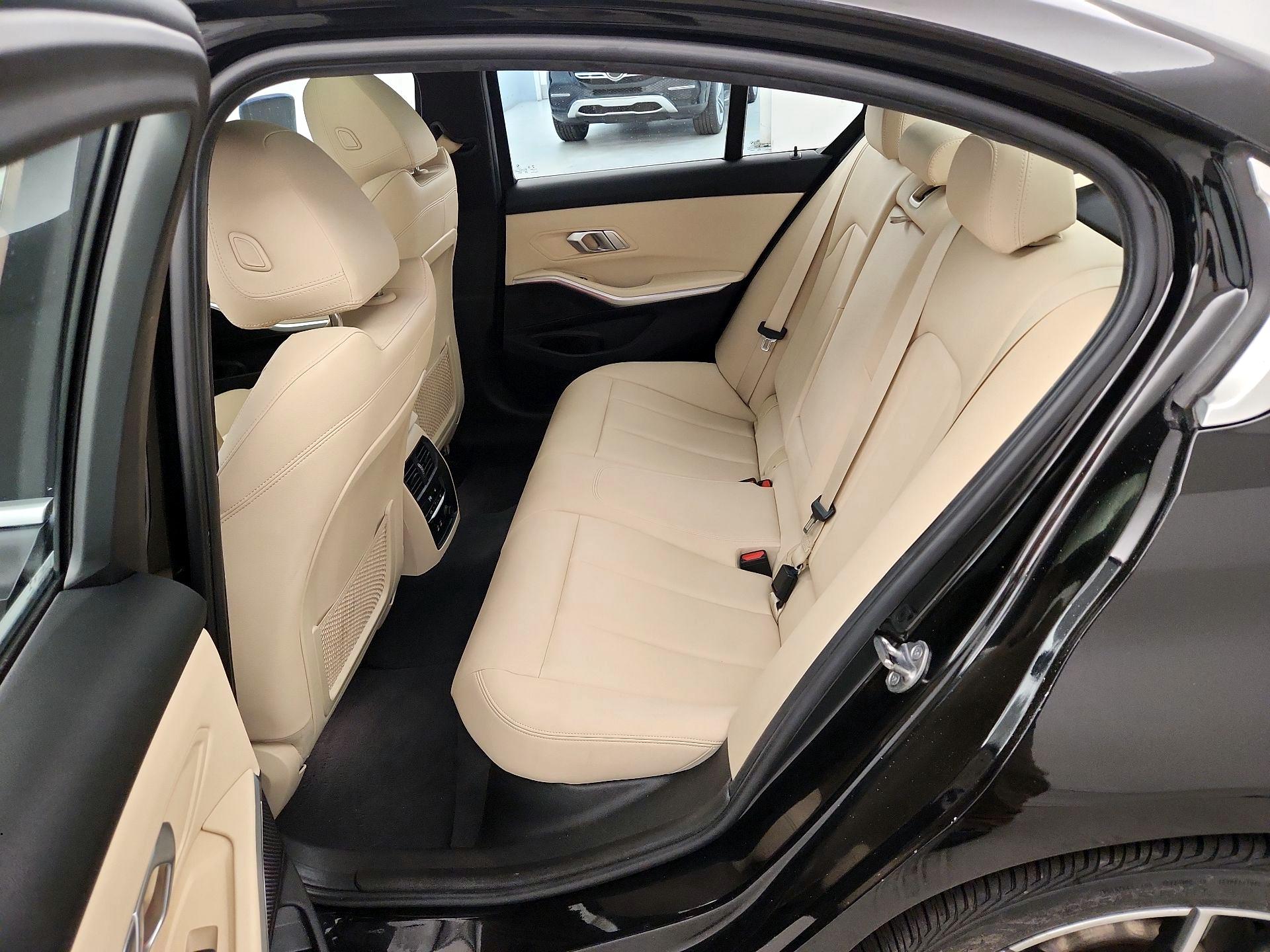 Thumbnail: 2019 BMW 3 Series - 19