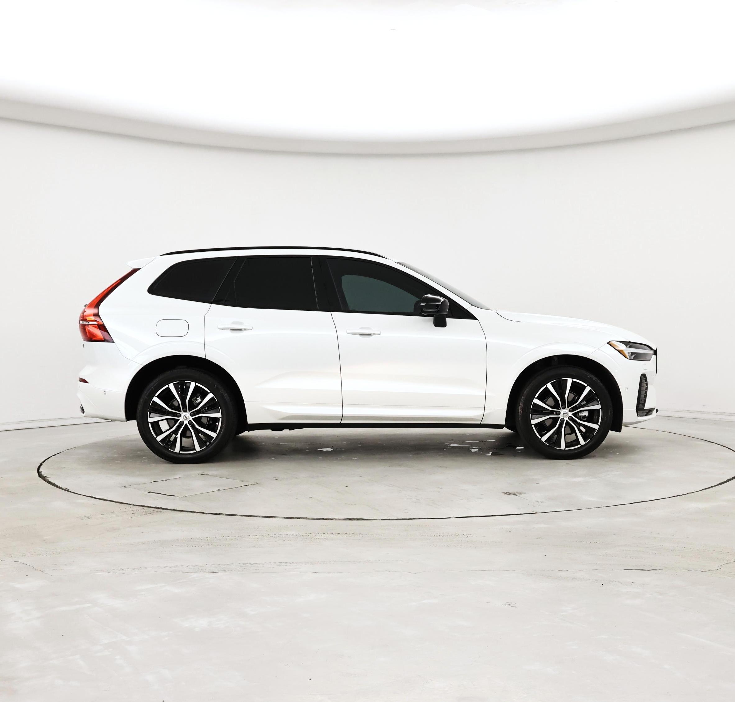 Thumbnail: 2024 Volvo XC60 - 7