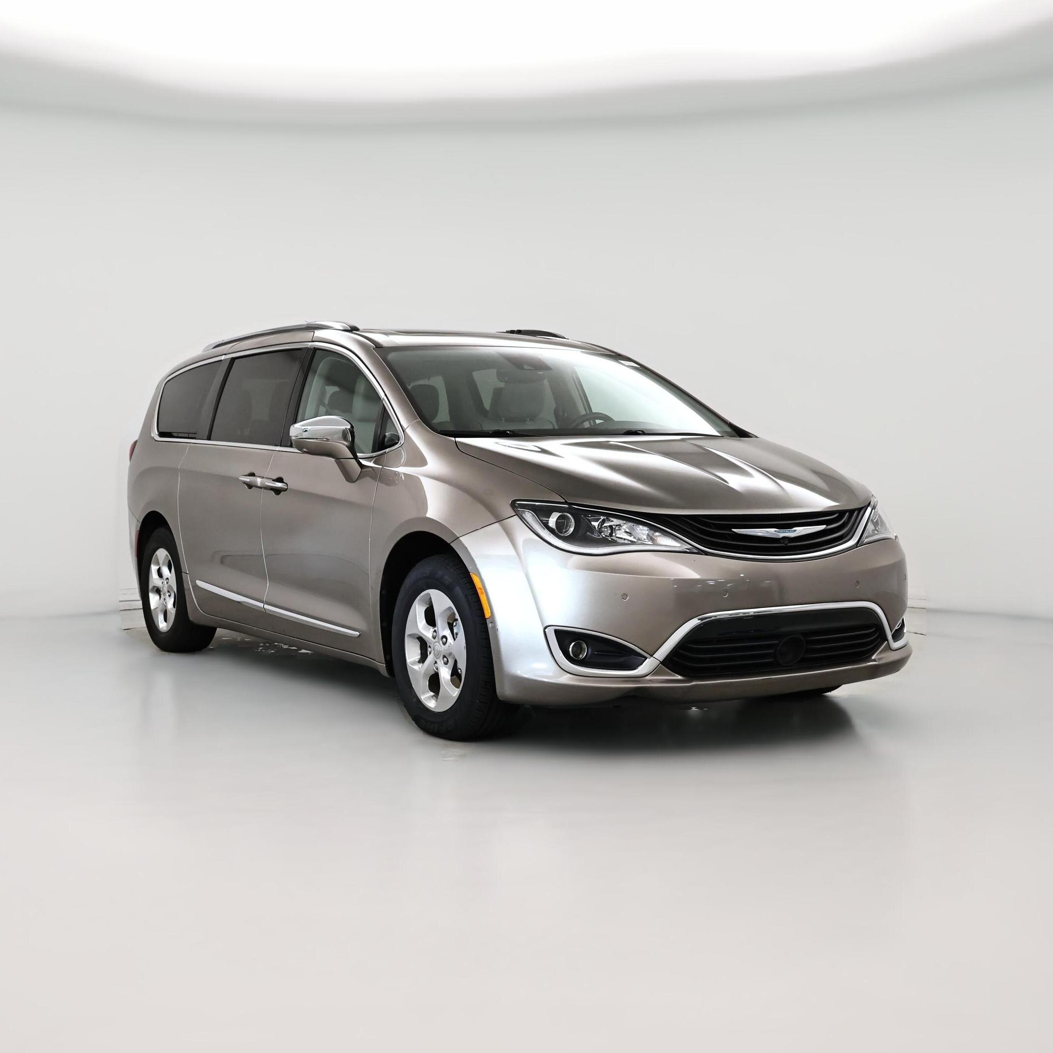Thumbnail: 2018 Chrysler Pacifica - 1