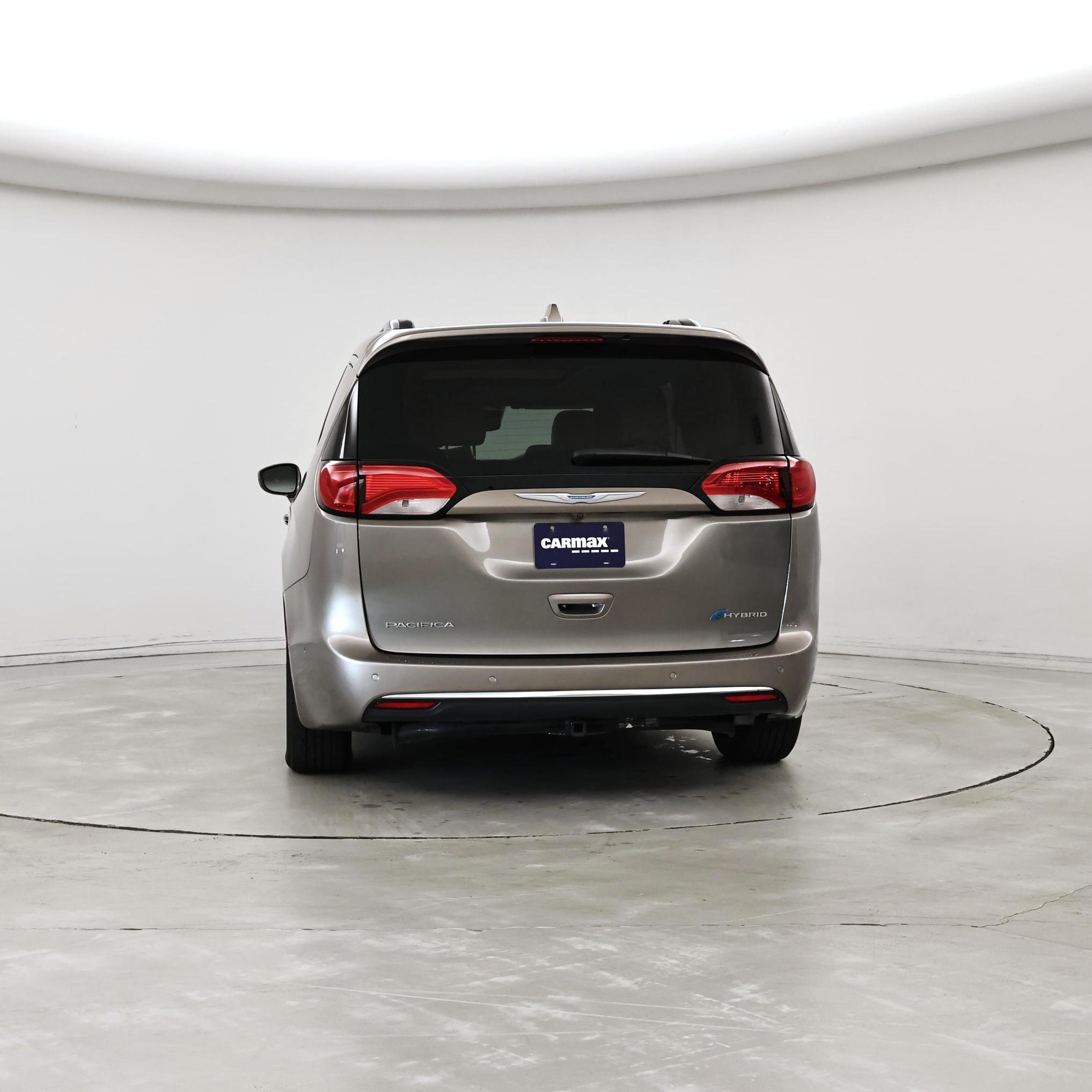 Thumbnail: 2018 Chrysler Pacifica - 6