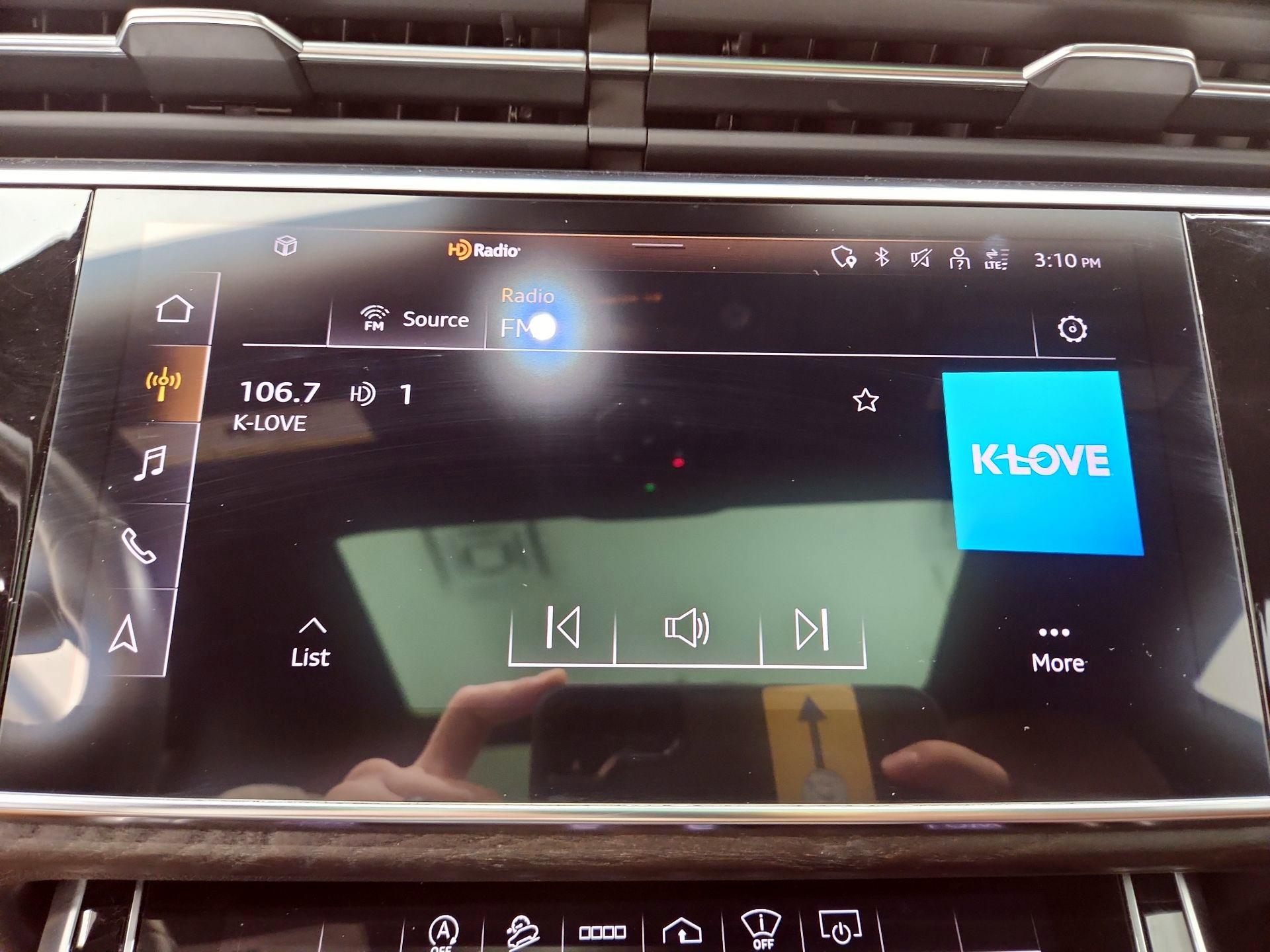 Thumbnail: 2021 Audi Q8 - 15