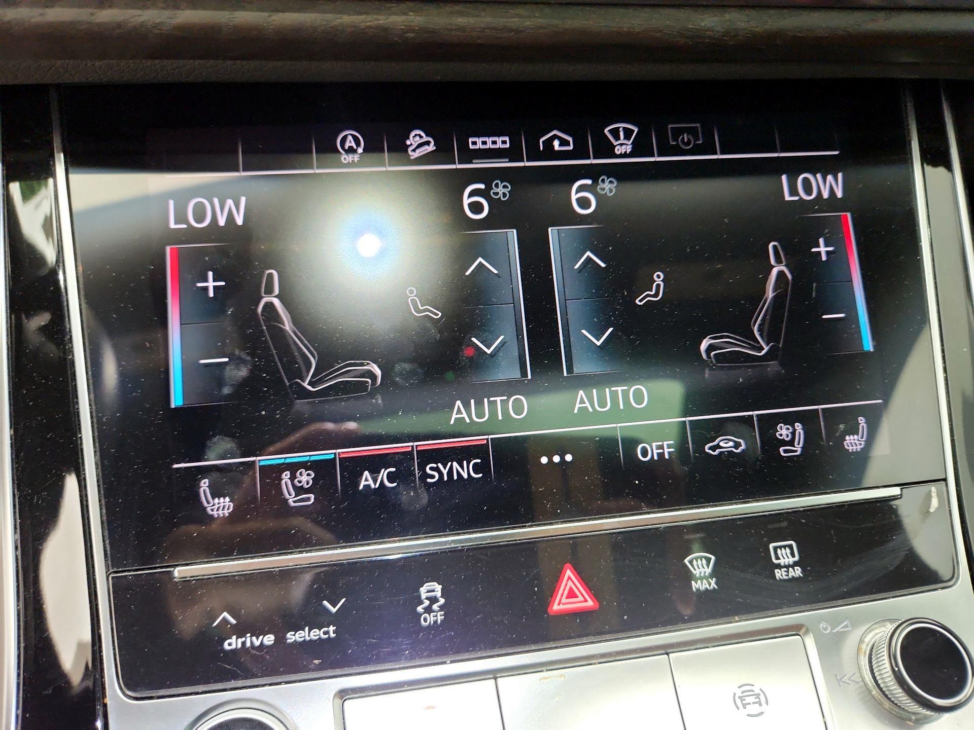 Thumbnail: 2021 Audi Q8 - 16