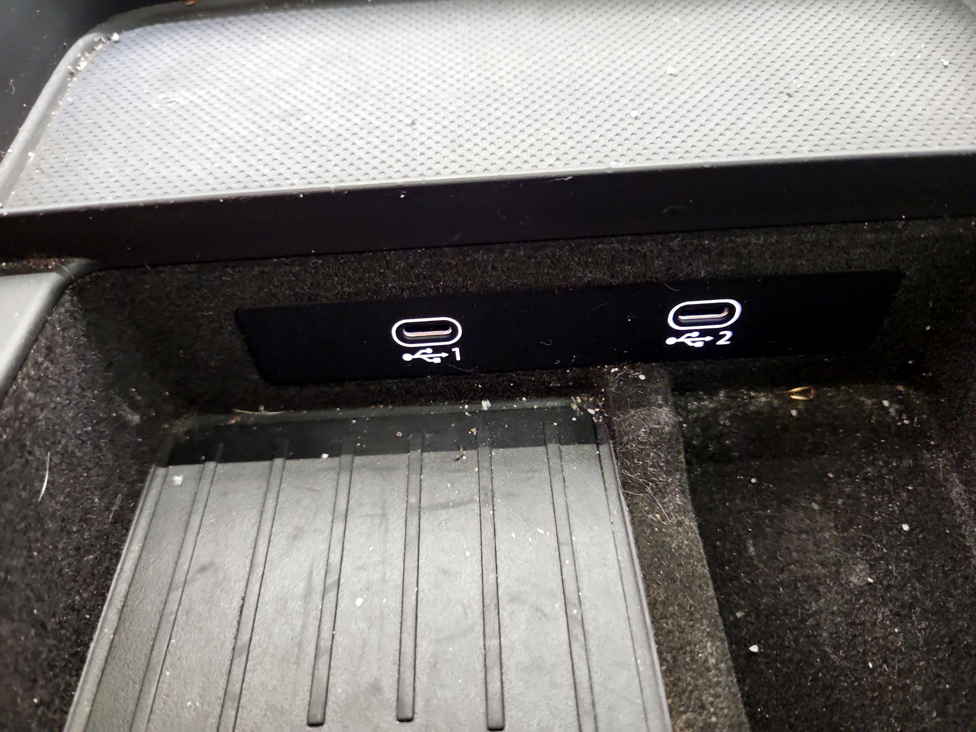 Thumbnail: 2021 Audi Q8 - 18