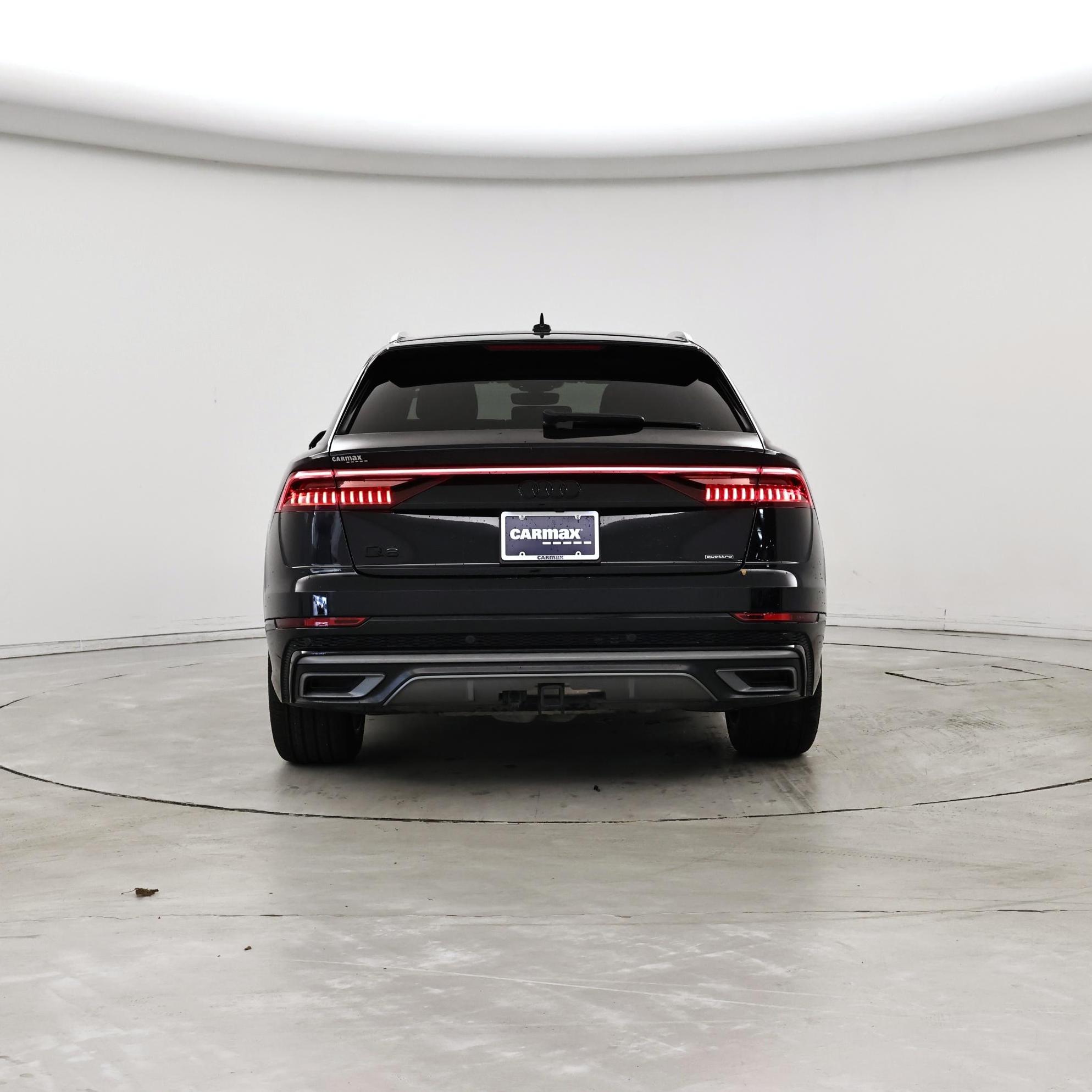 Thumbnail: 2021 Audi Q8 - 6