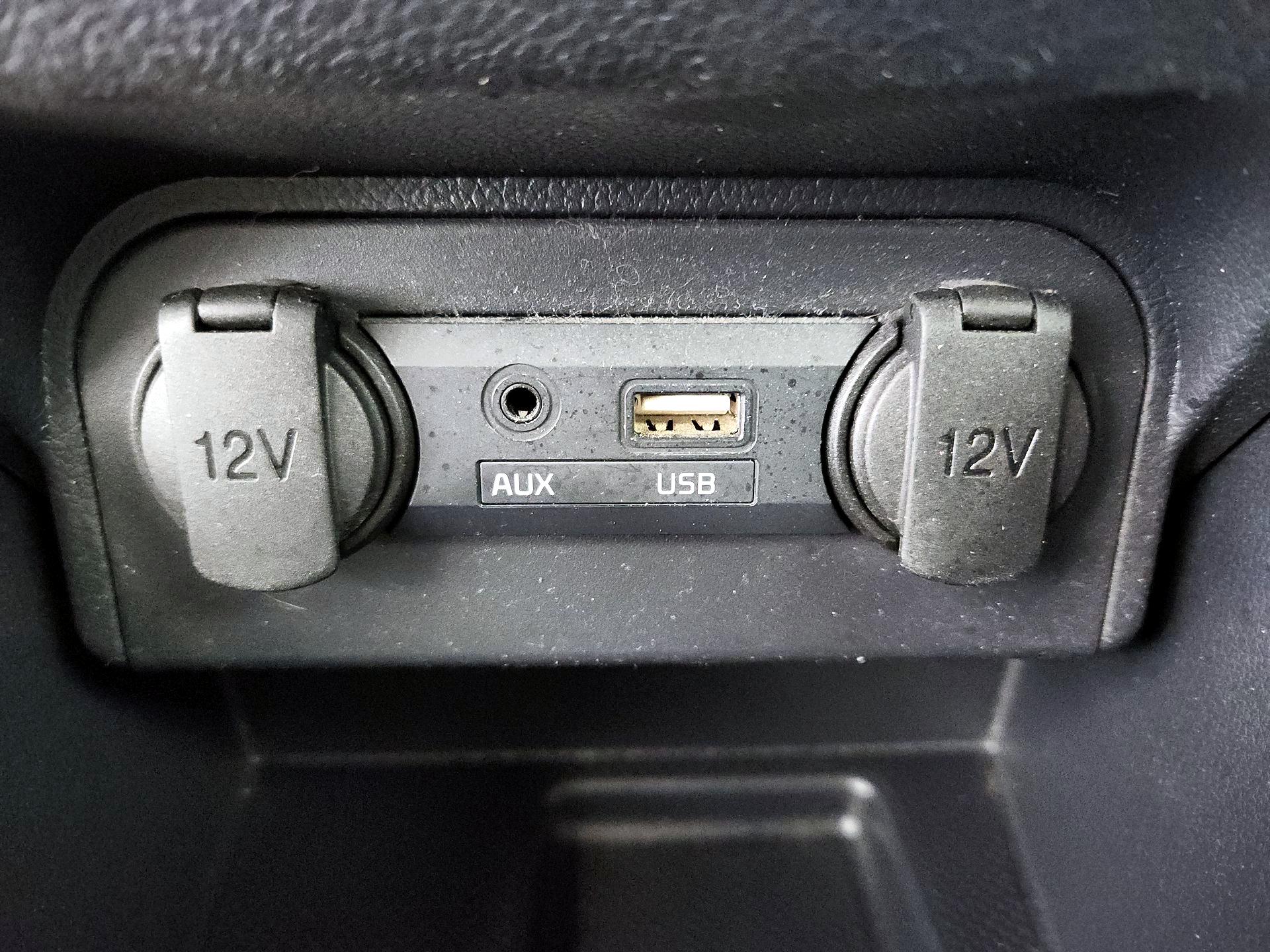 Thumbnail: 2017 Kia Rio - 17