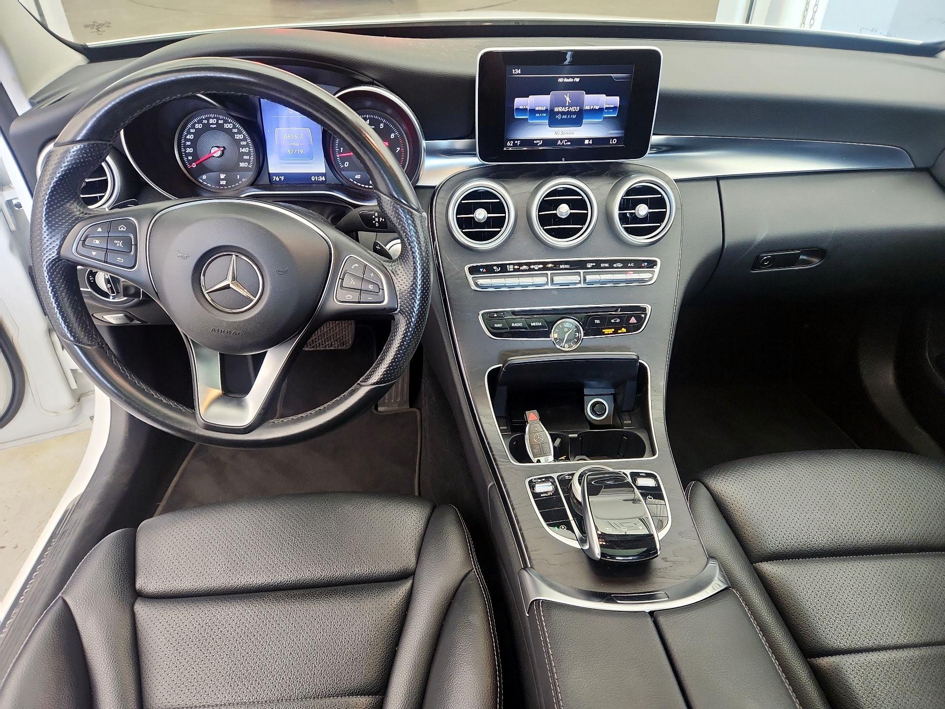 Thumbnail: 2015 Mercedes-Benz C-Class - 9
