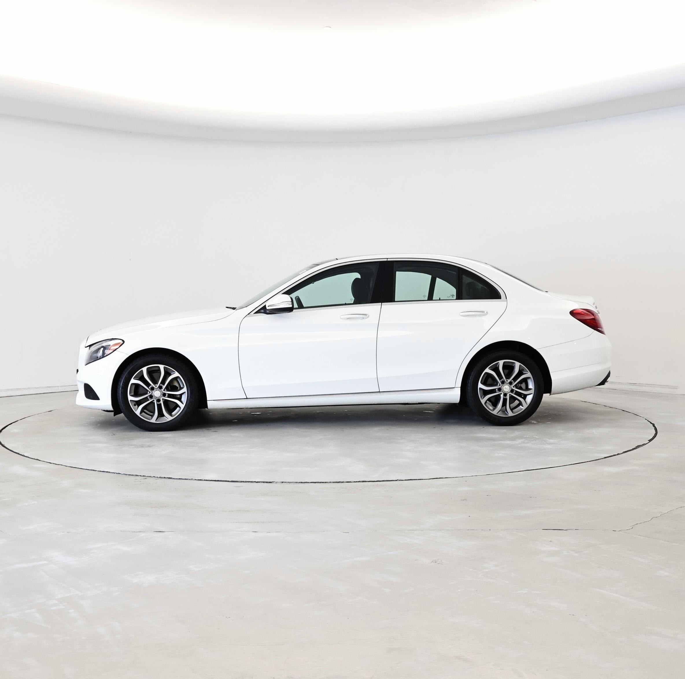 Thumbnail: 2015 Mercedes-Benz C-Class - 3