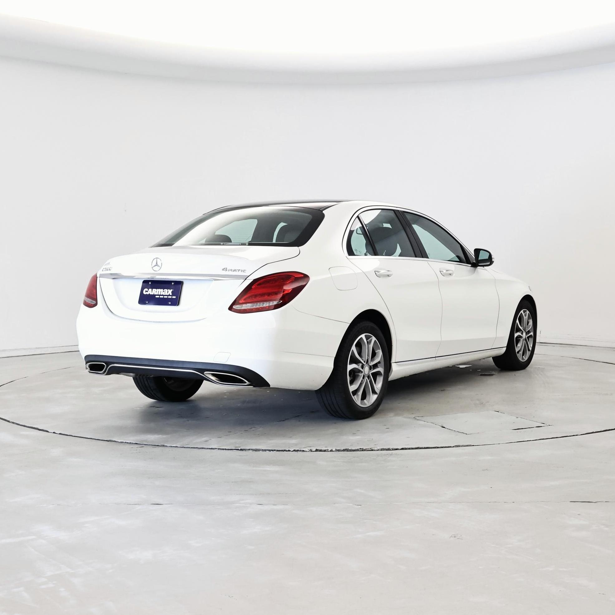 Thumbnail: 2015 Mercedes-Benz C-Class - 8