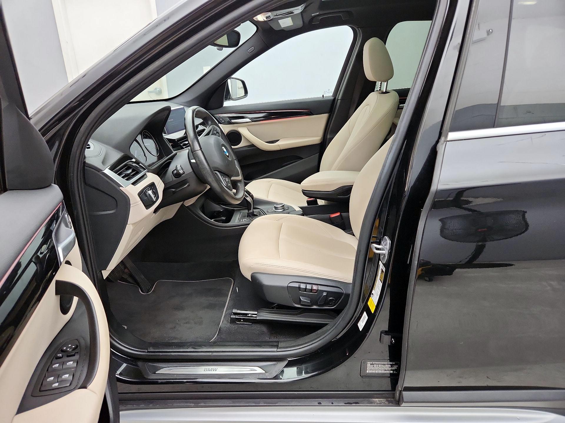 Thumbnail: 2021 BMW X1 - 11