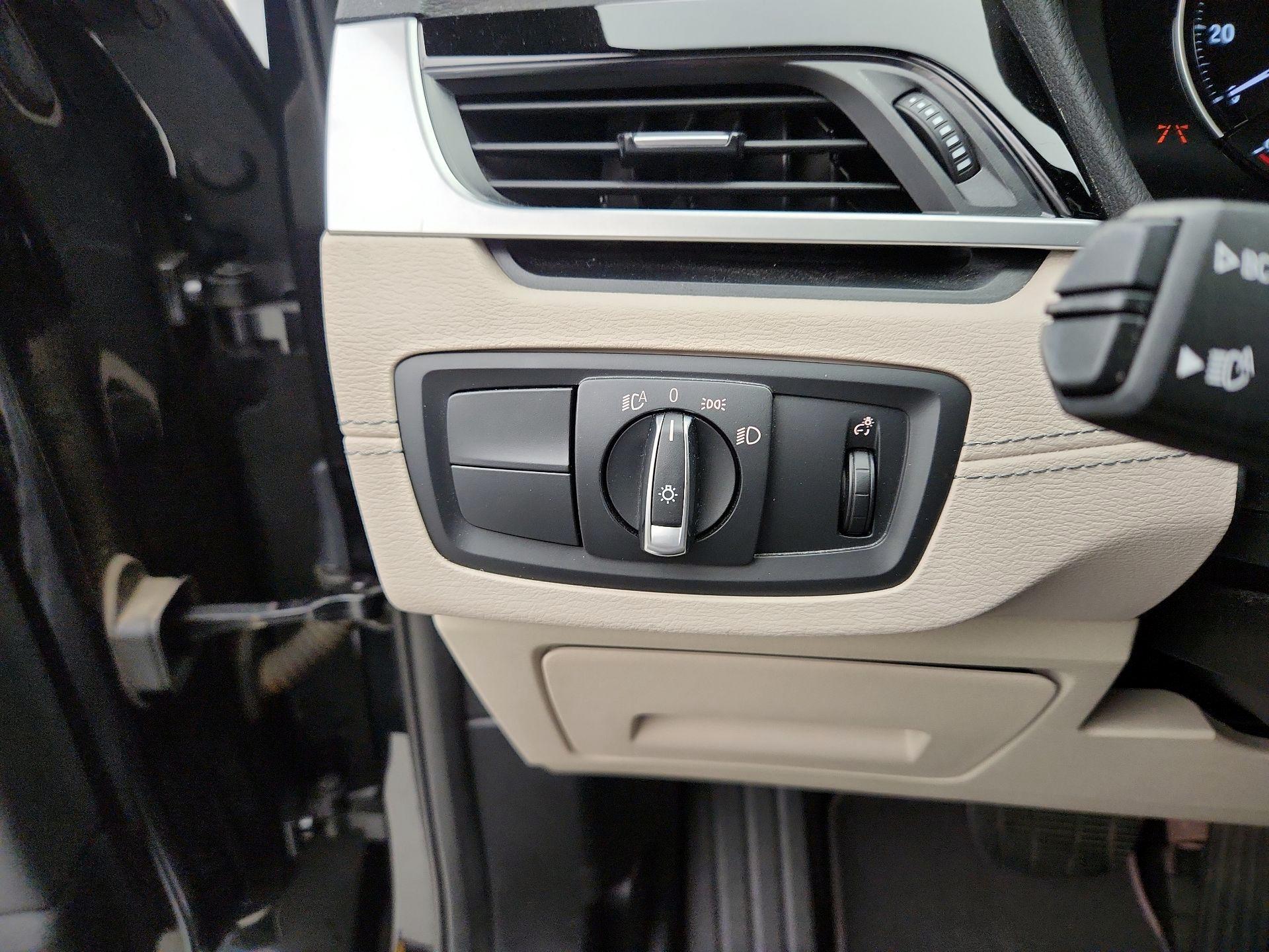 Thumbnail: 2021 BMW X1 - 13