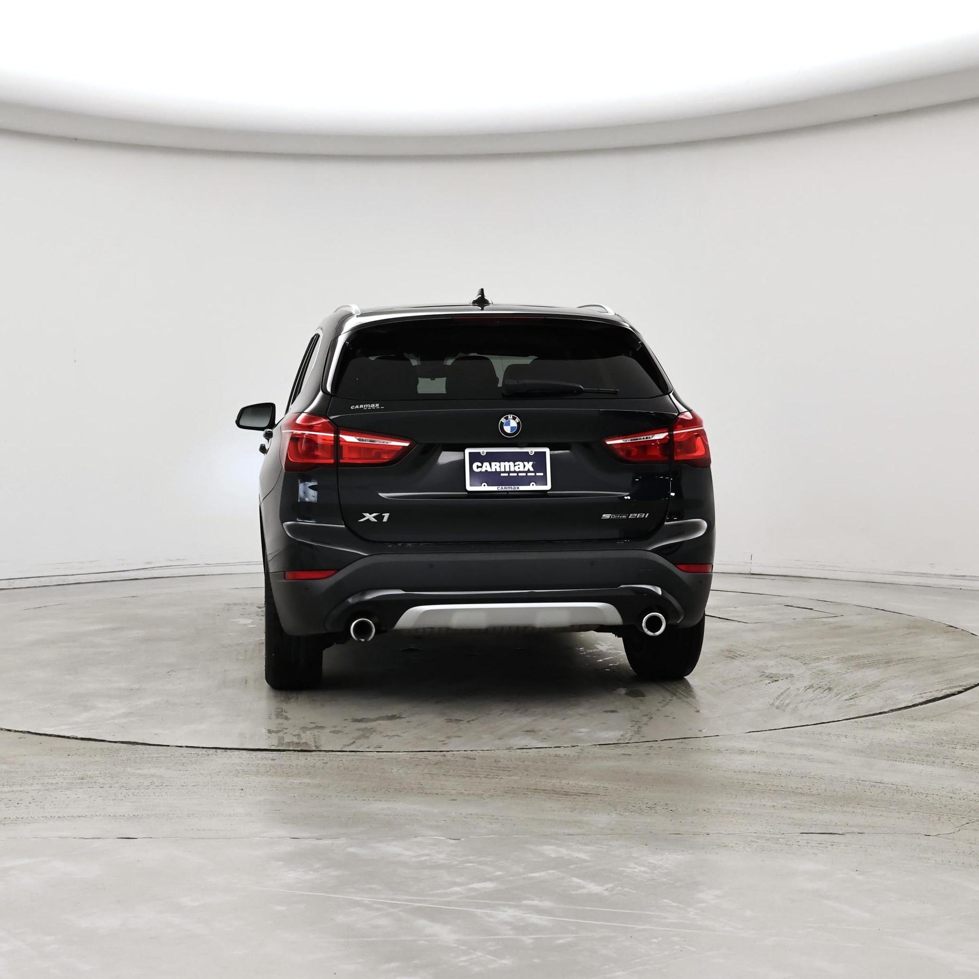 Thumbnail: 2021 BMW X1 - 6