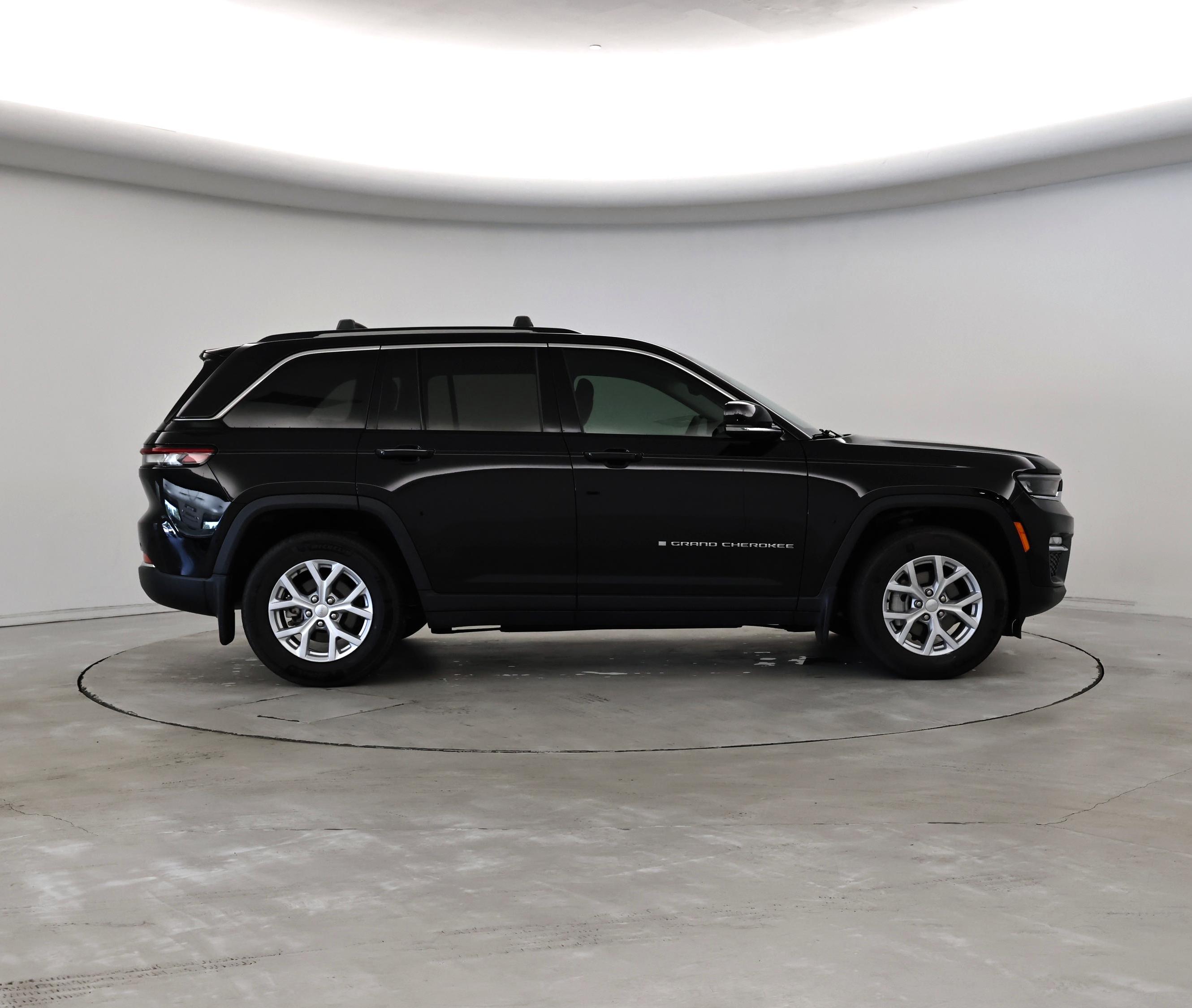 Thumbnail: 2023 Jeep Grand Cherokee - 7