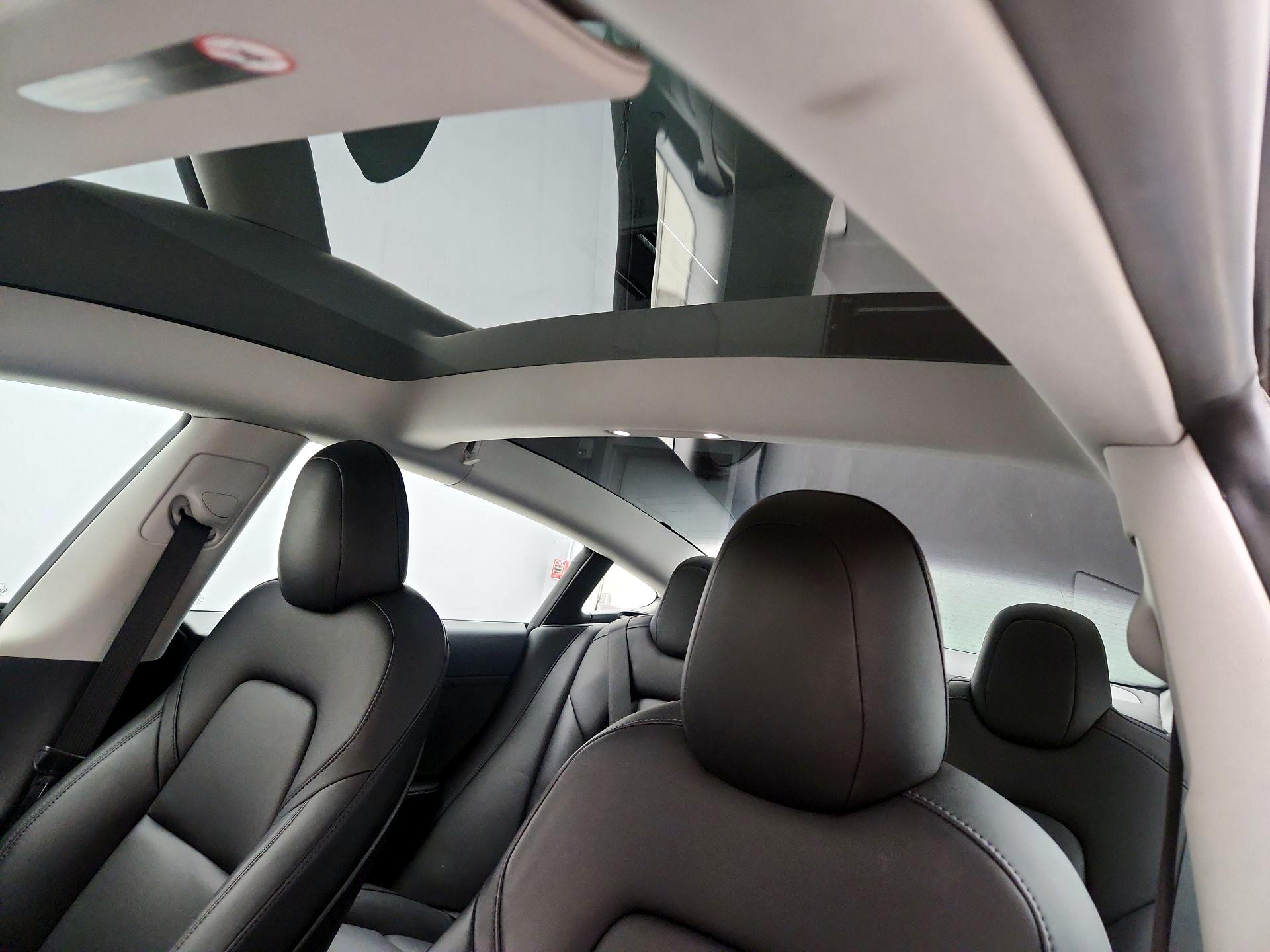 Thumbnail: 2021 Tesla Model 3 - 19