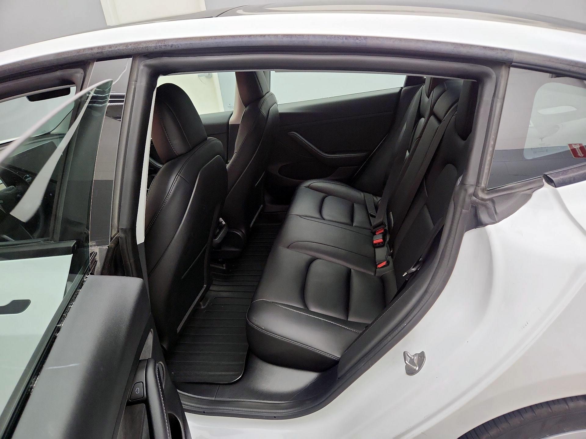 Thumbnail: 2021 Tesla Model 3 - 20