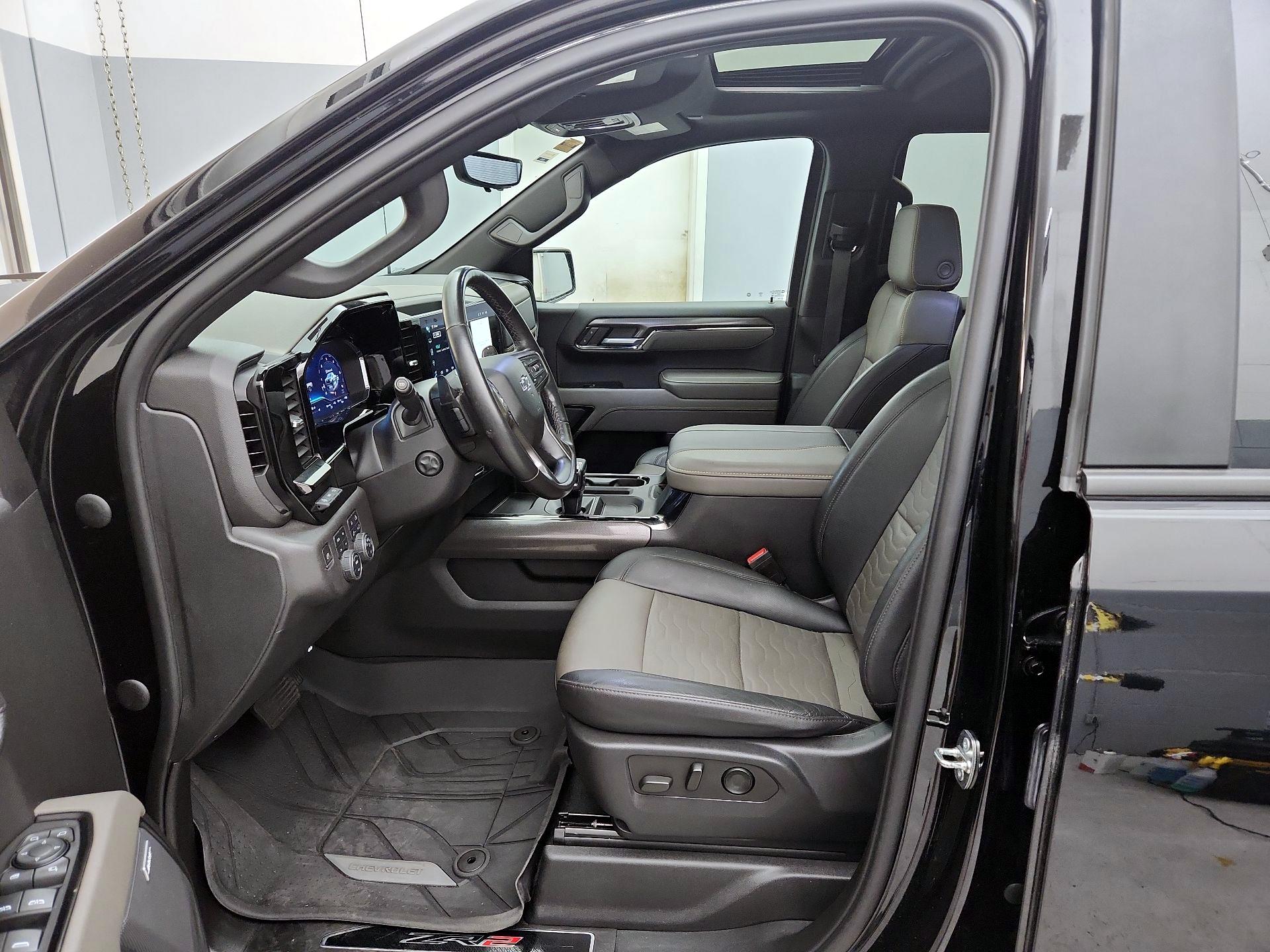 Thumbnail: 2023 Chevrolet Silverado 1500 - 11
