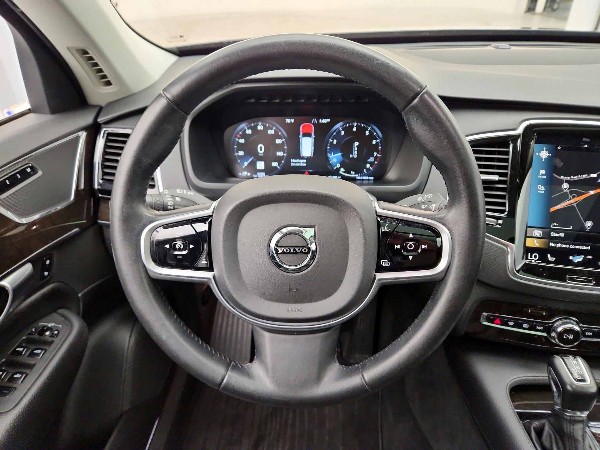 Thumbnail: 2017 Volvo XC90 - 10