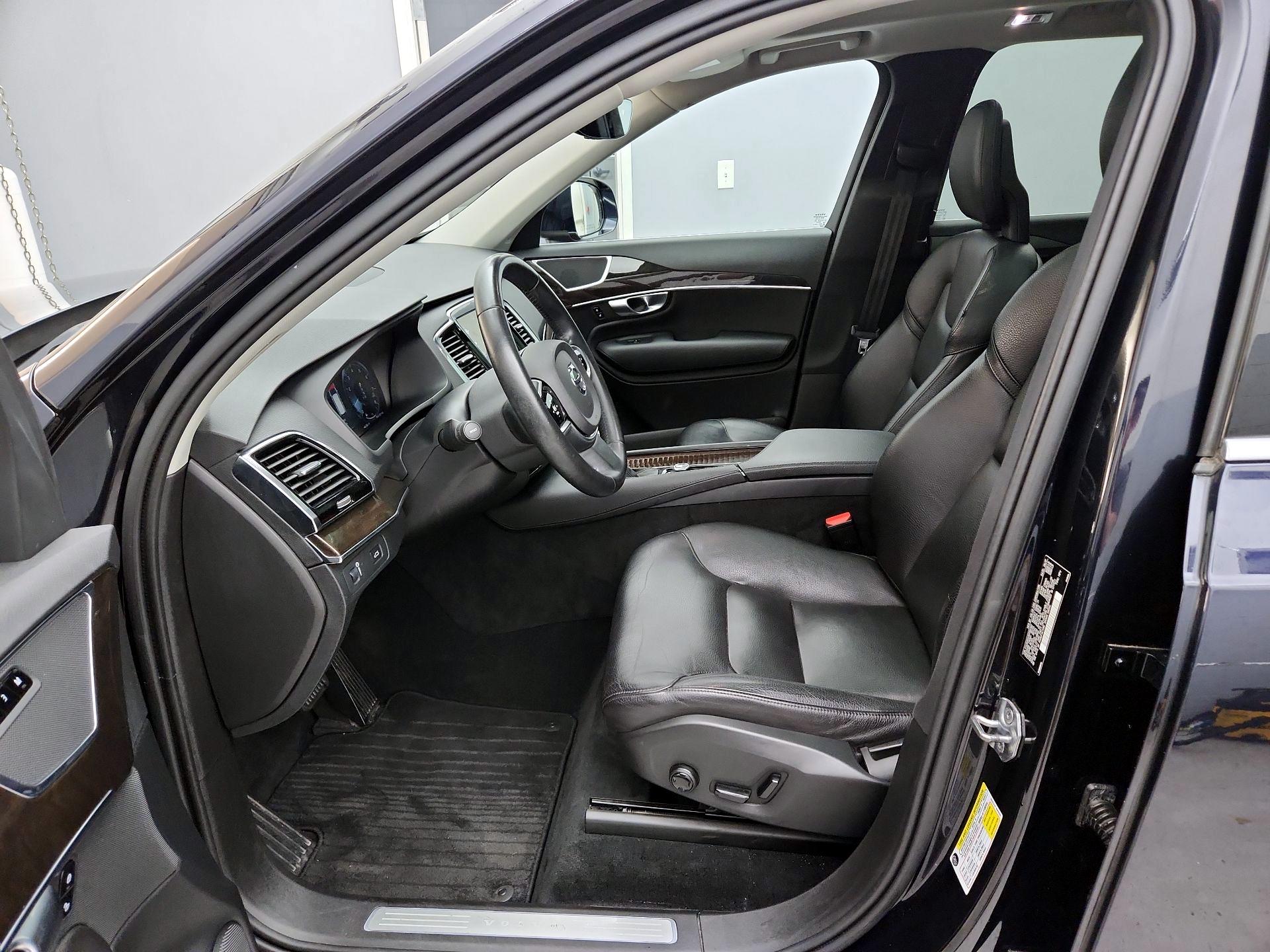 Thumbnail: 2017 Volvo XC90 - 11