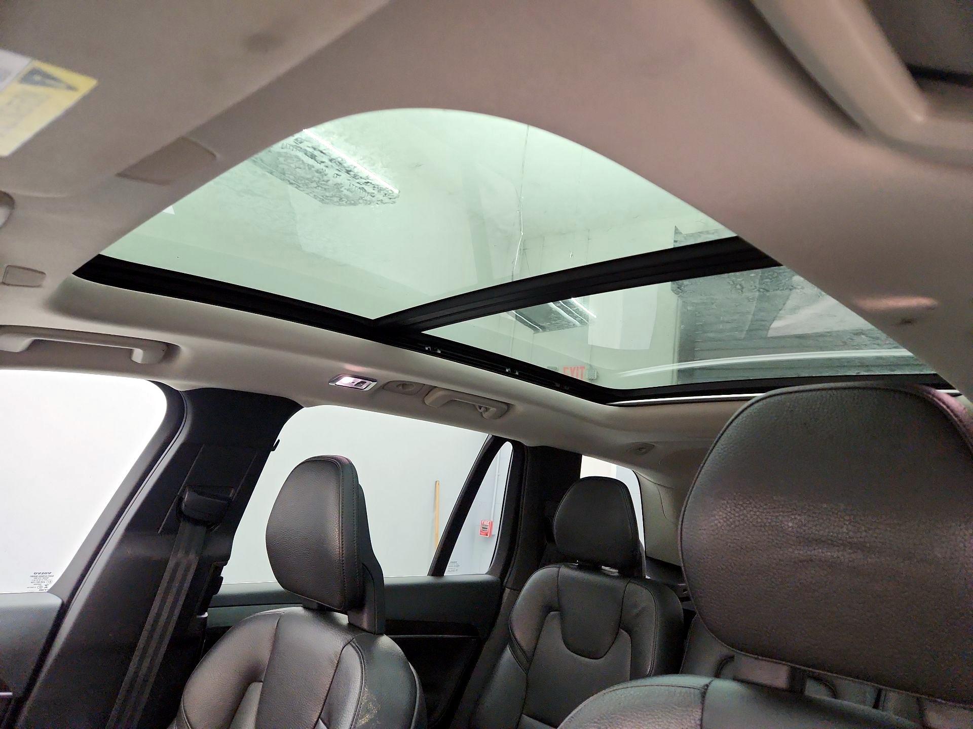 Thumbnail: 2017 Volvo XC90 - 20