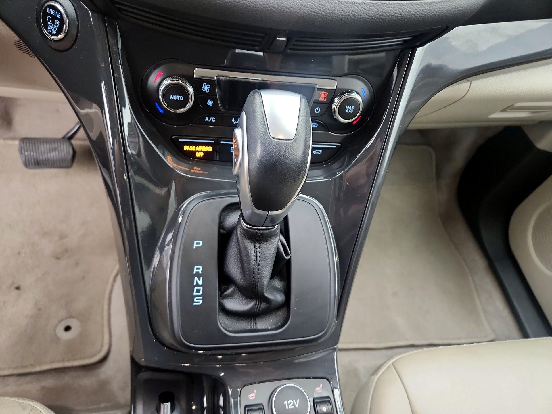 Thumbnail: 2015 Ford Escape - 18
