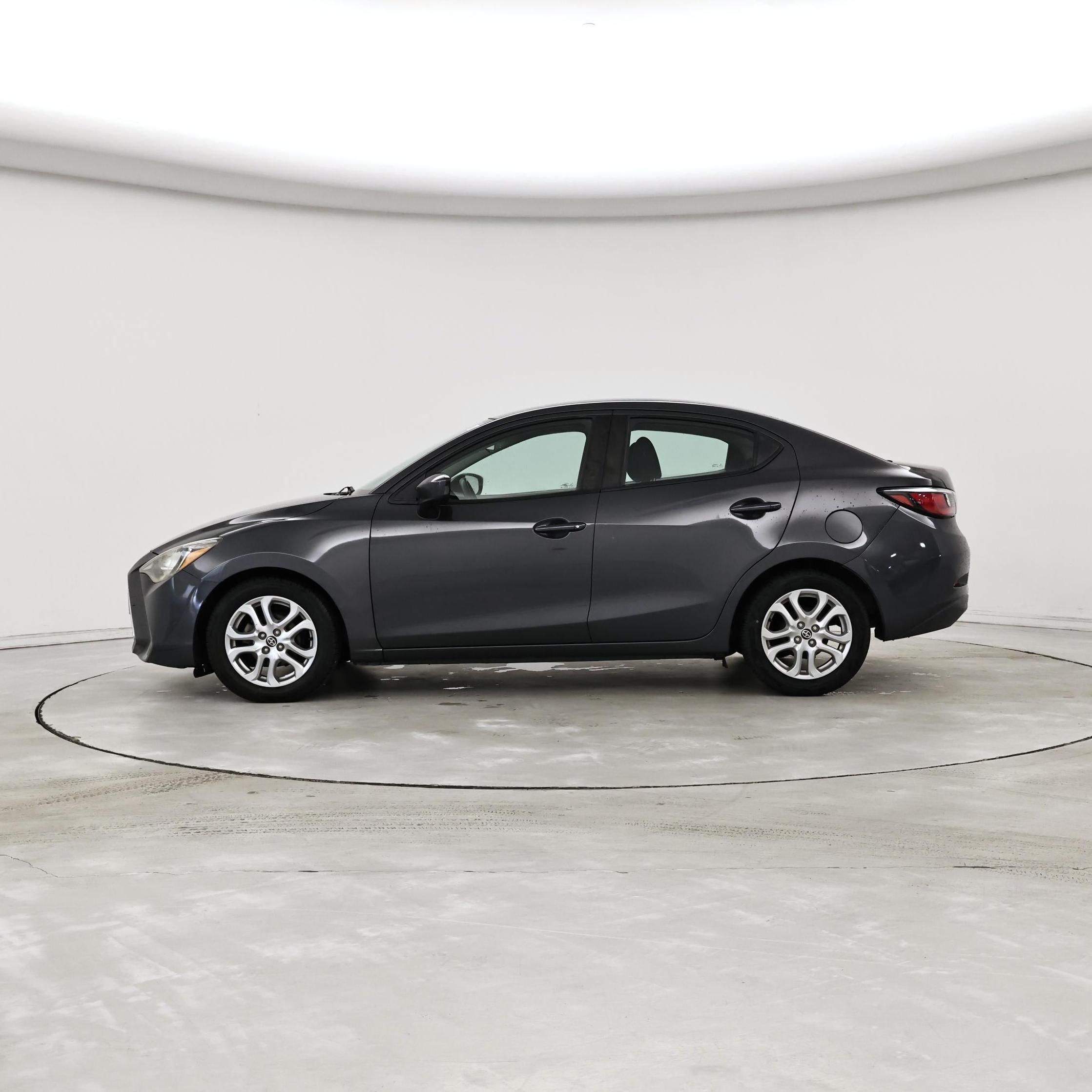 Thumbnail: 2016 Scion iA - 3
