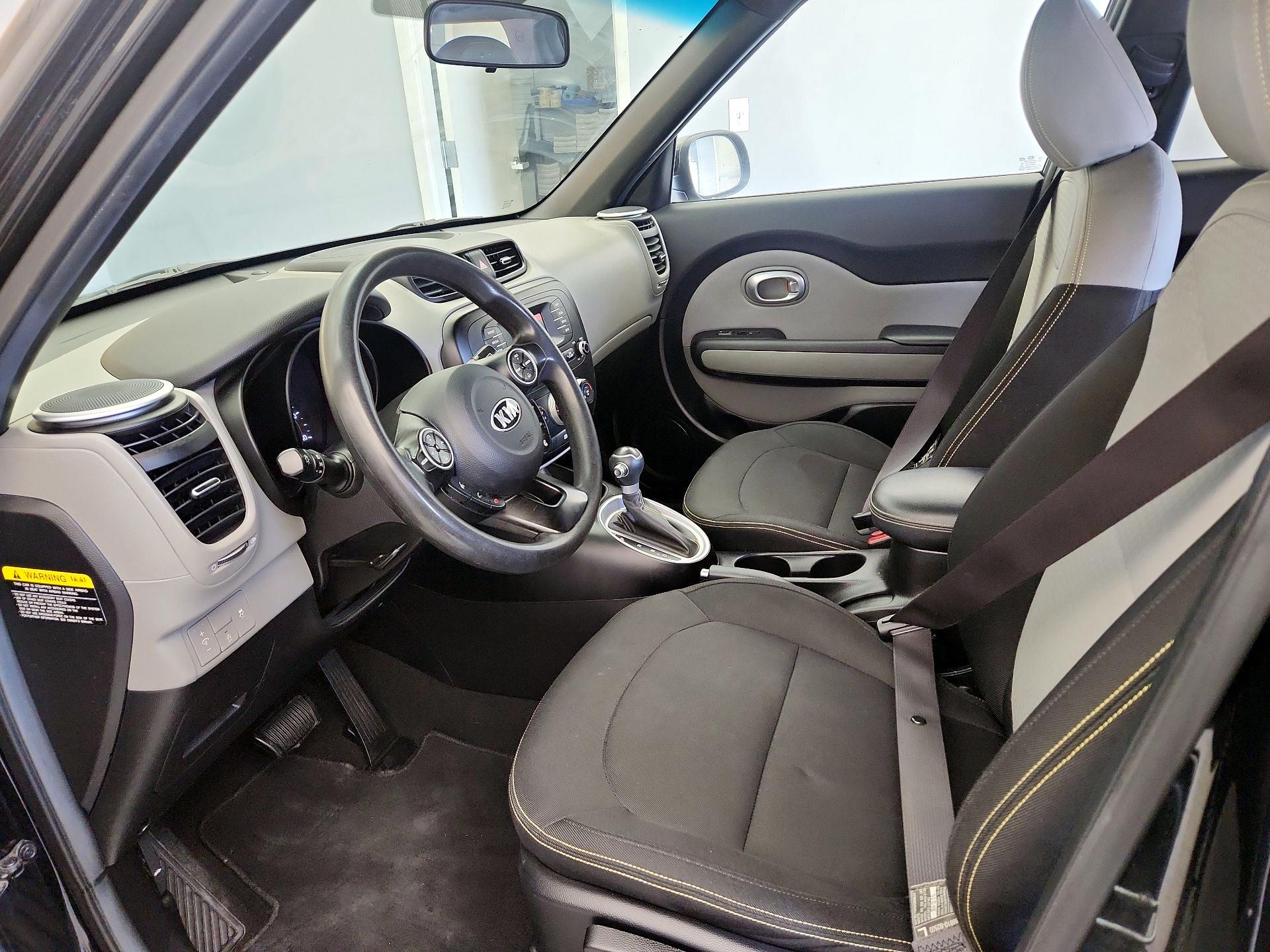 Thumbnail: 2014 Kia Soul - 11