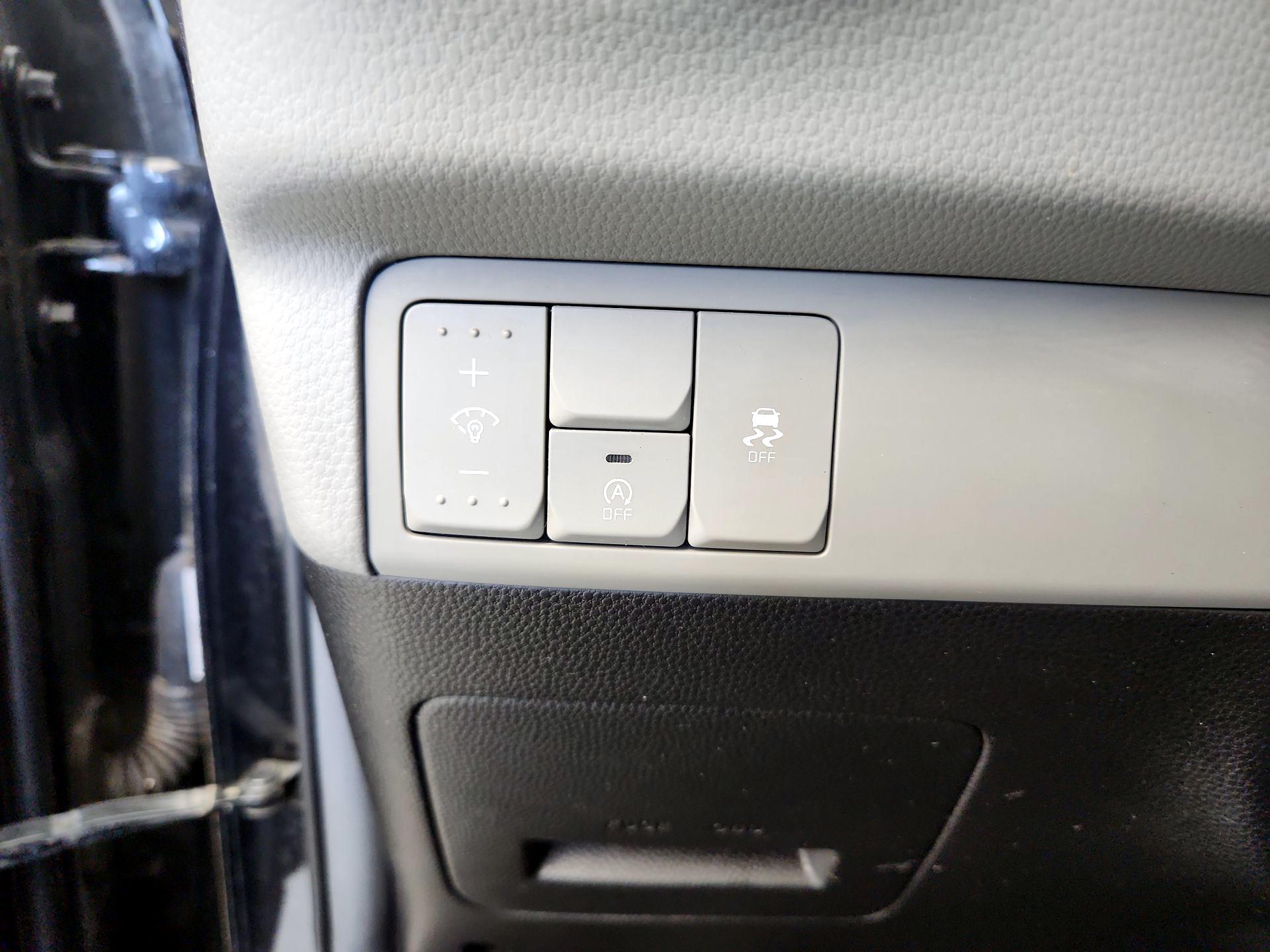 Thumbnail: 2014 Kia Soul - 13