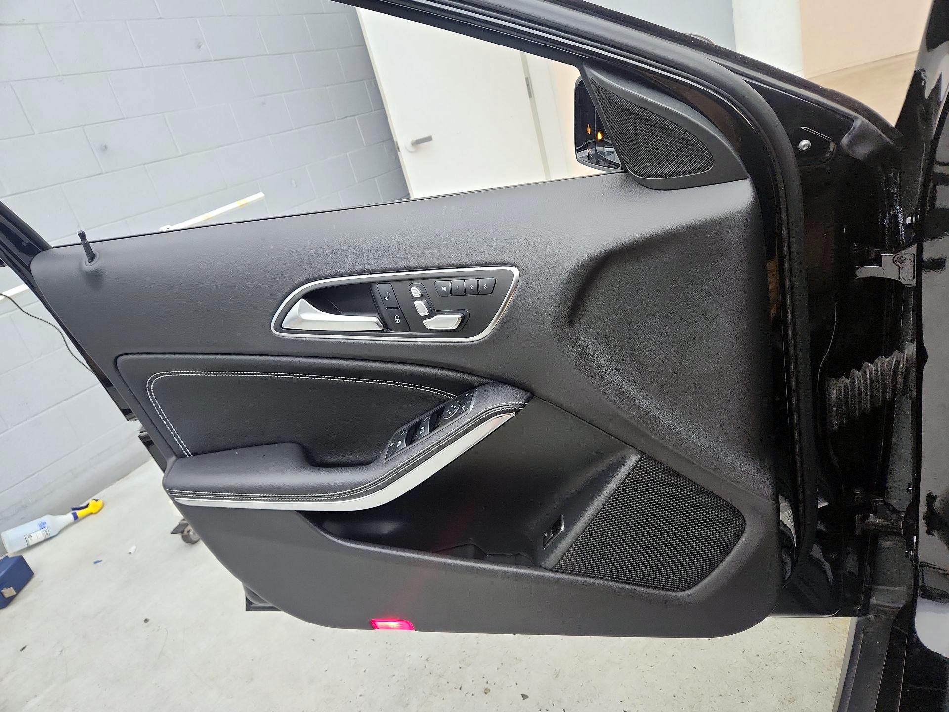 Thumbnail: 2018 Mercedes-Benz GLA - 12