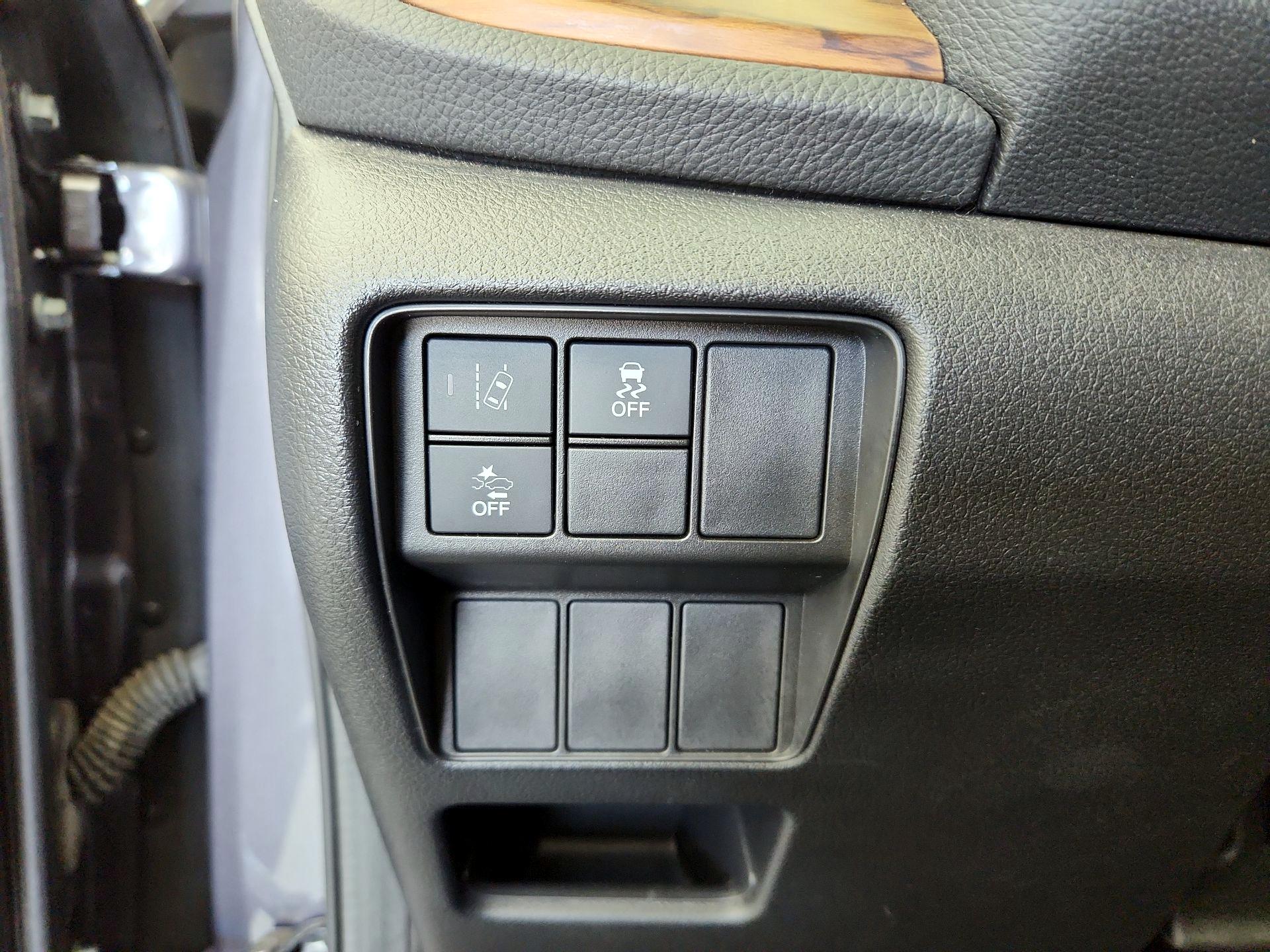 Thumbnail: 2018 Honda CR-V - 13